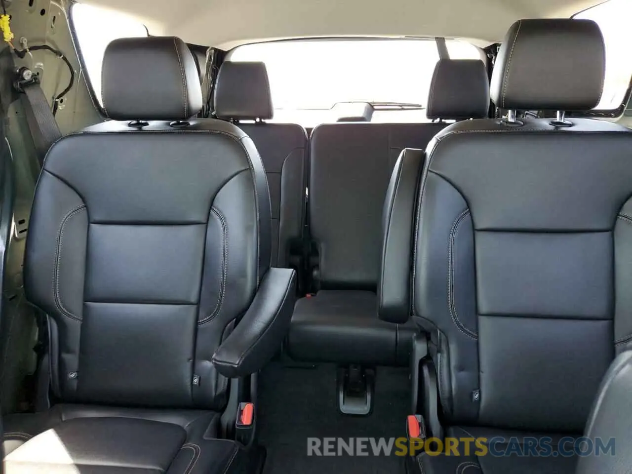 10 Photograph of a damaged car 1GNERHKW2KJ162552 CHEVROLET TRAVERSE 2019