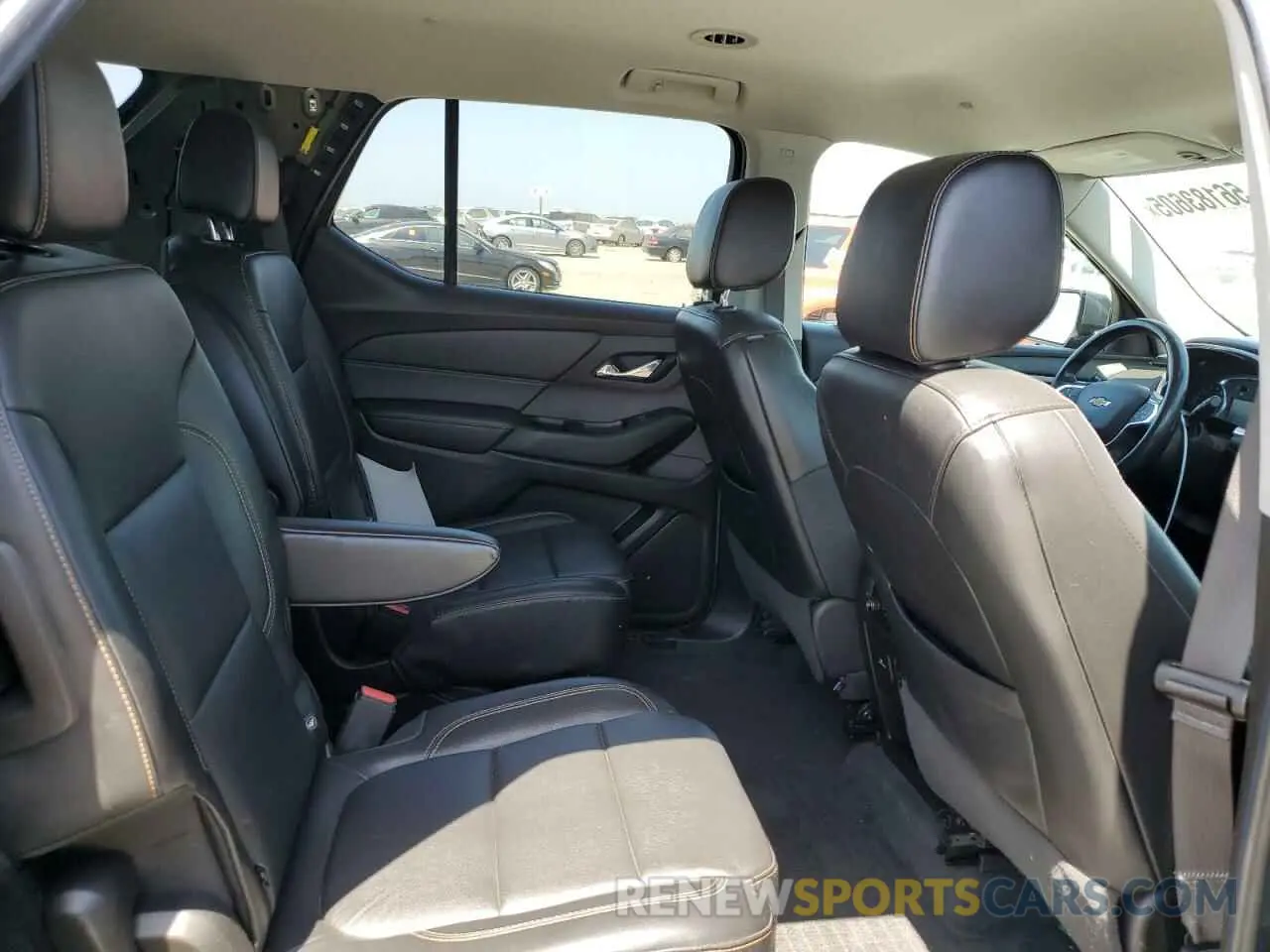 11 Photograph of a damaged car 1GNERHKW2KJ162552 CHEVROLET TRAVERSE 2019