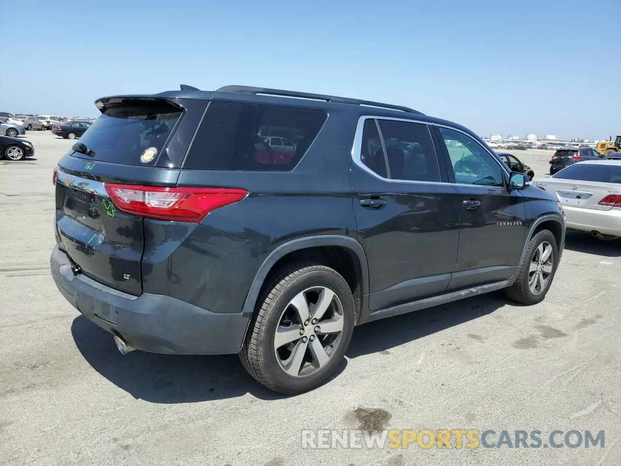 3 Photograph of a damaged car 1GNERHKW2KJ162552 CHEVROLET TRAVERSE 2019