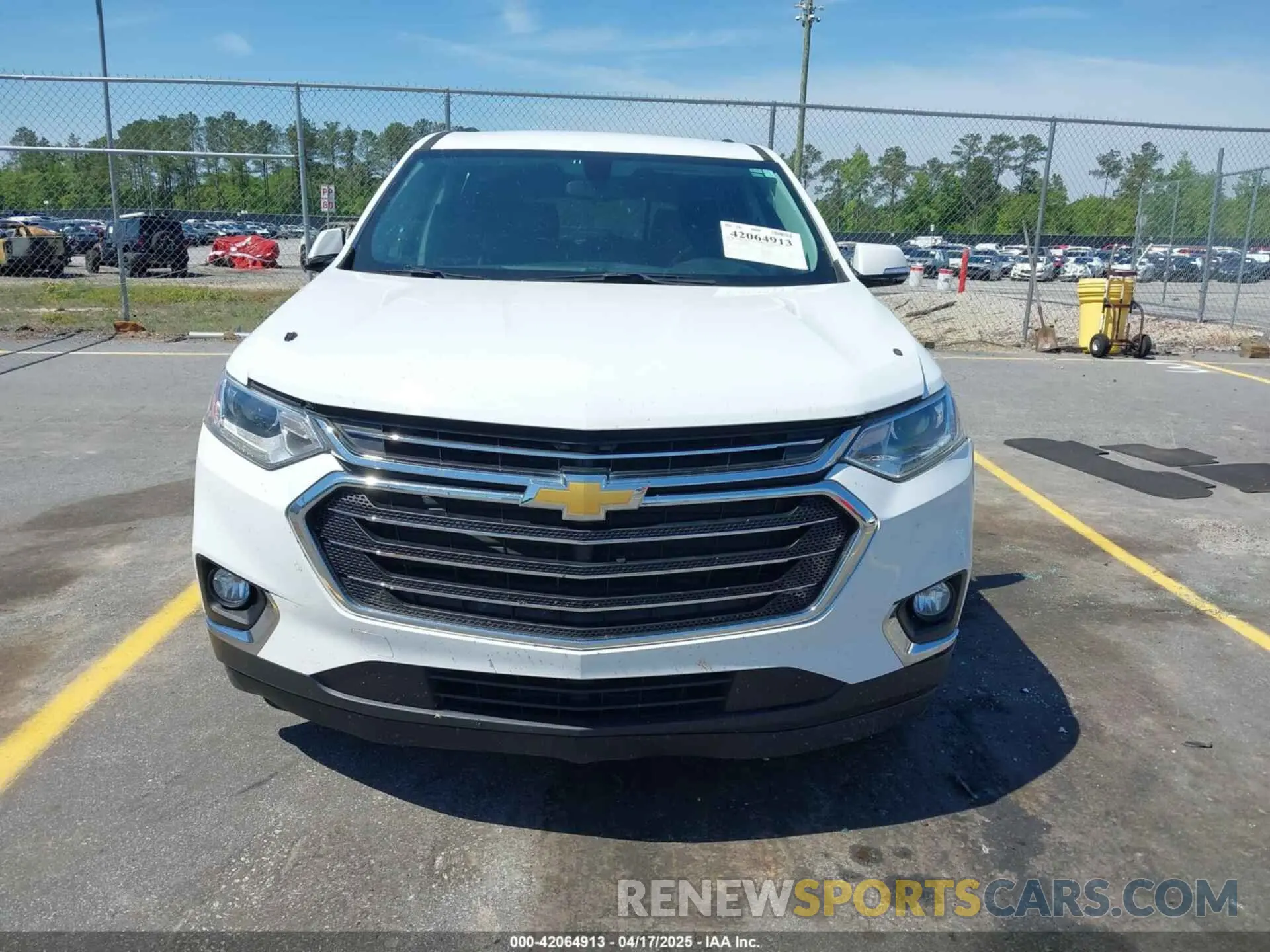 12 Photograph of a damaged car 1GNERHKW2KJ305953 CHEVROLET TRAVERSE 2019