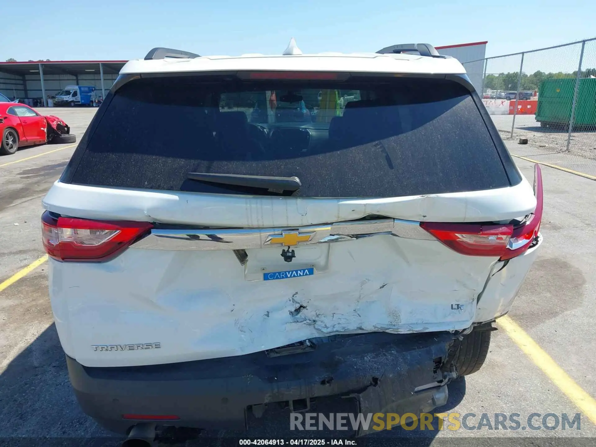 6 Photograph of a damaged car 1GNERHKW2KJ305953 CHEVROLET TRAVERSE 2019