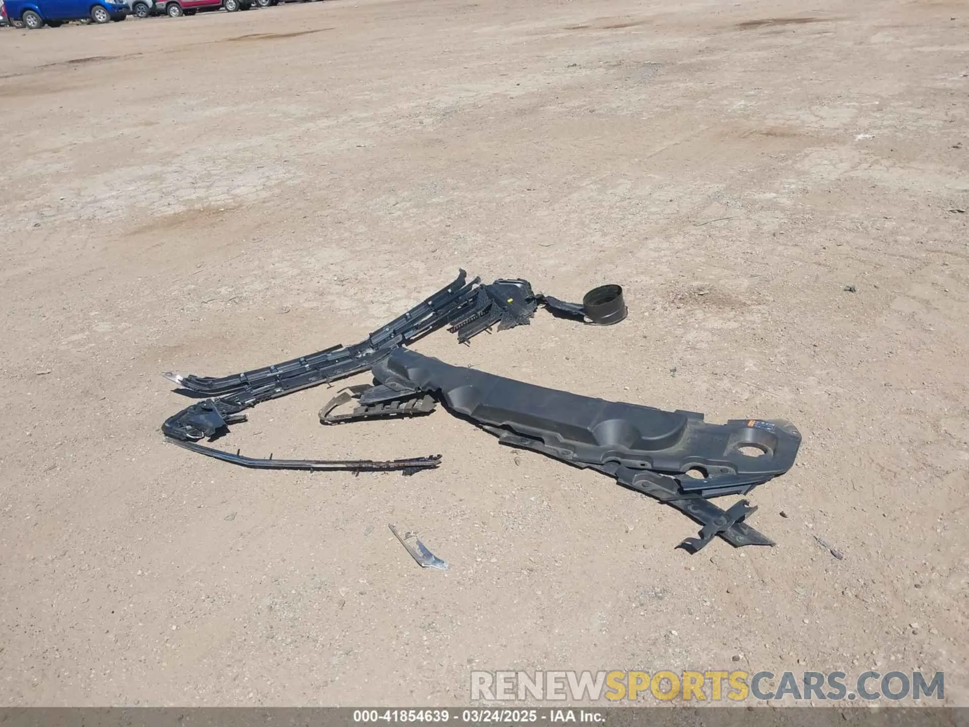 12 Photograph of a damaged car 1GNERHKW4KJ141055 CHEVROLET TRAVERSE 2019
