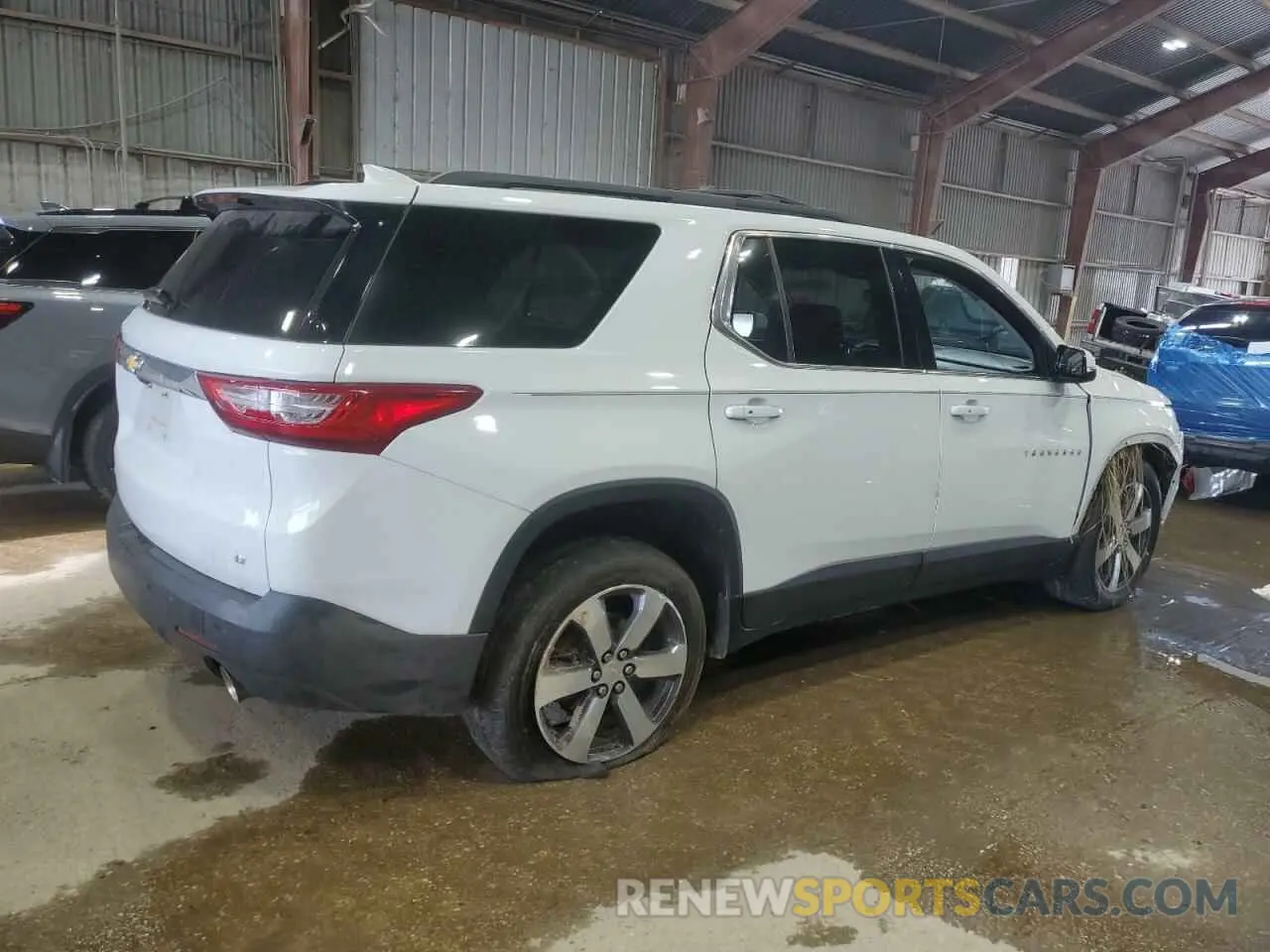 3 Photograph of a damaged car 1GNERHKW4KJ172595 CHEVROLET TRAVERSE 2019