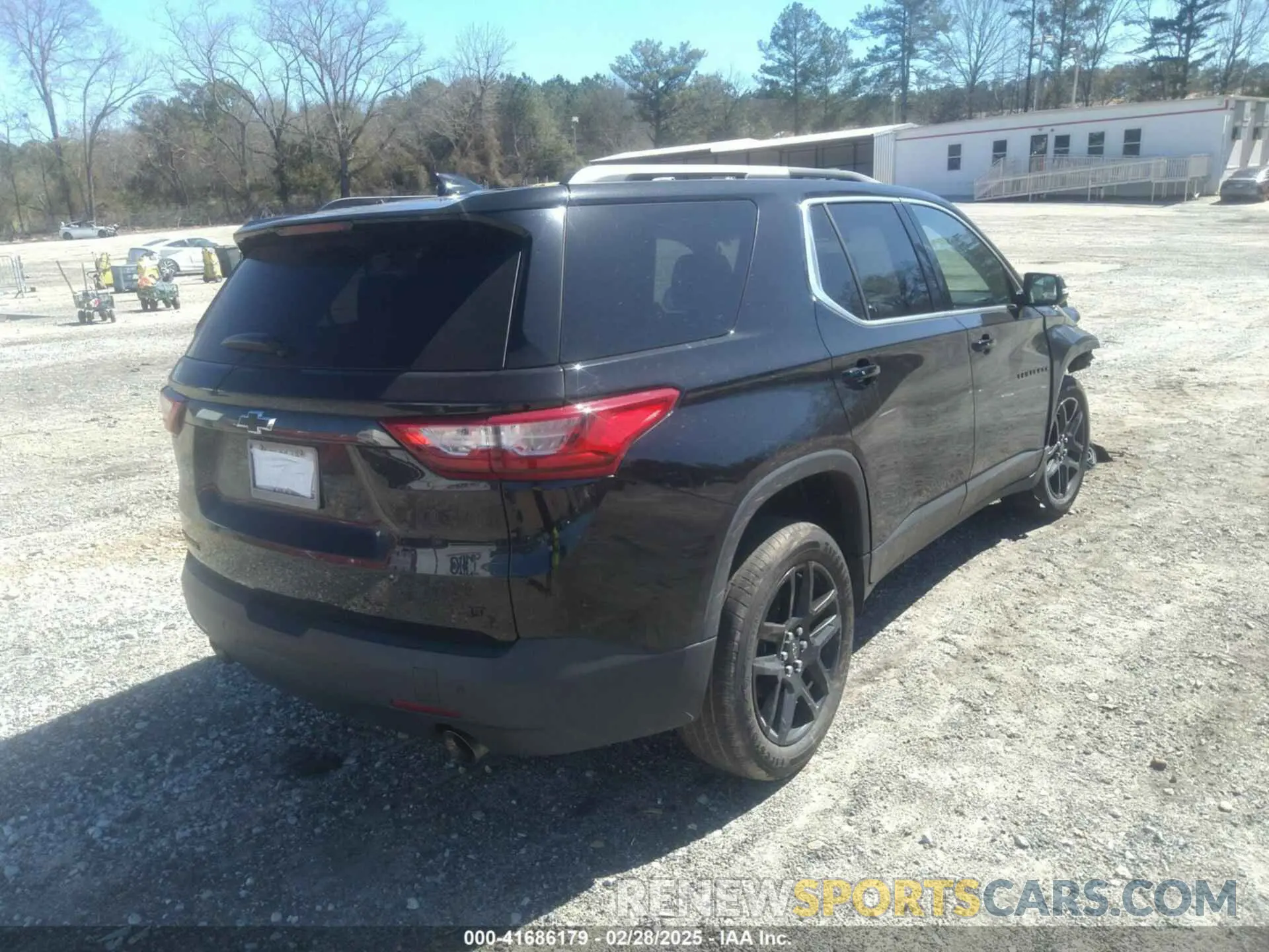 4 Photograph of a damaged car 1GNERHKW4KJ195780 CHEVROLET TRAVERSE 2019
