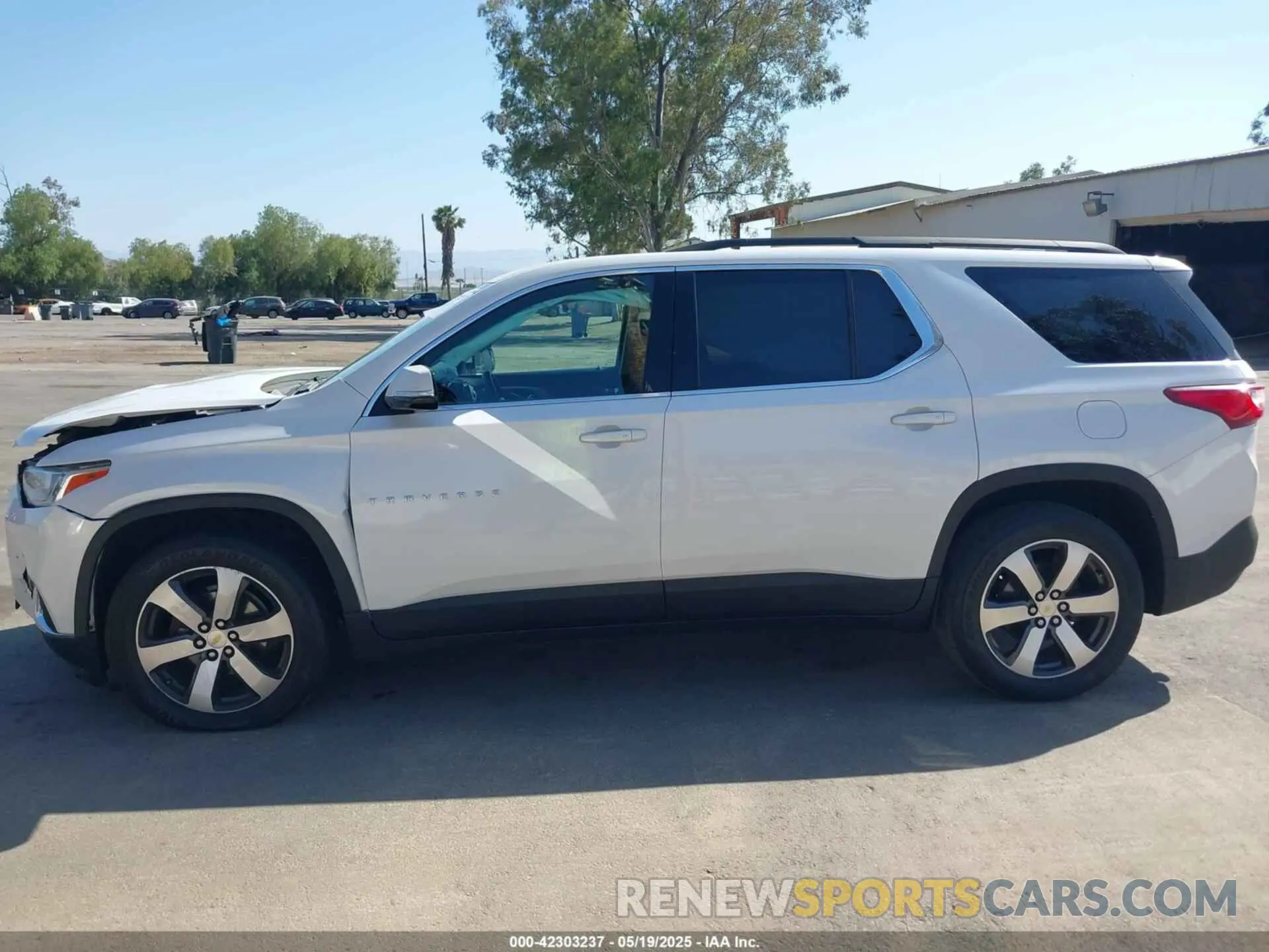 14 Photograph of a damaged car 1GNERHKW5KJ190023 CHEVROLET TRAVERSE 2019