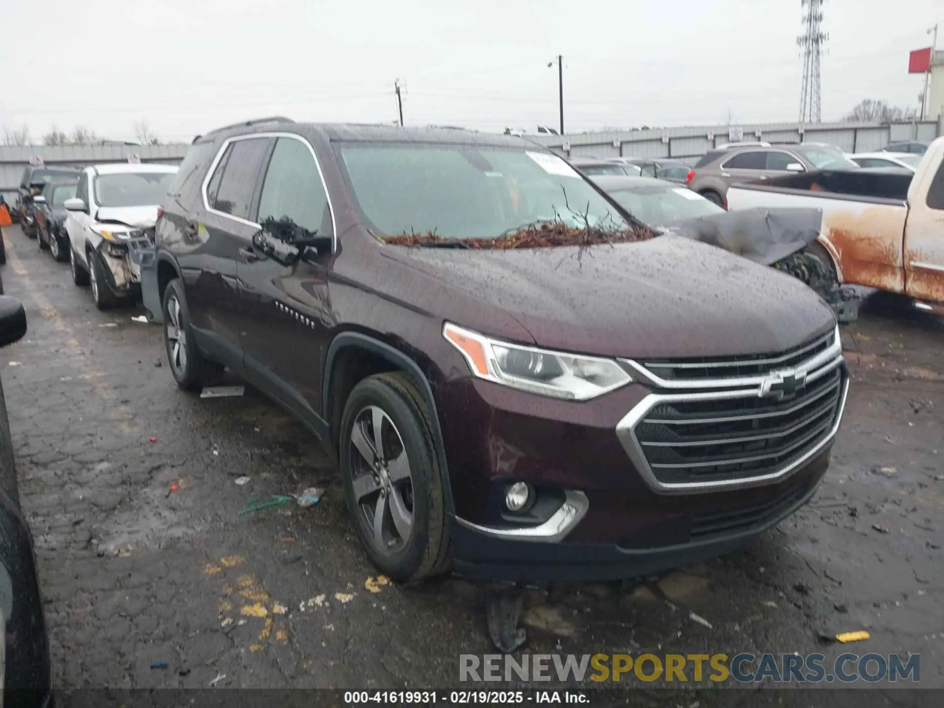 1 Photograph of a damaged car 1GNERHKW8KJ117969 CHEVROLET TRAVERSE 2019