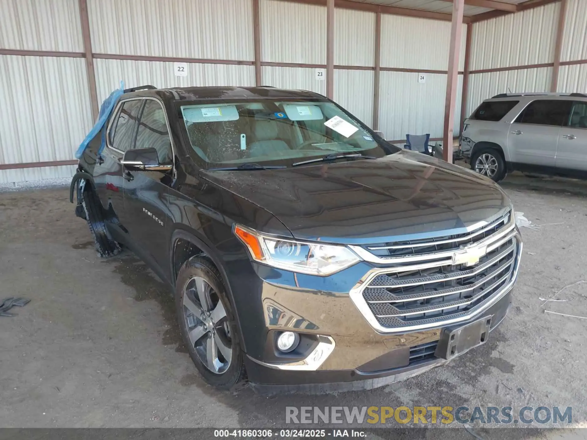 1 Photograph of a damaged car 1GNERHKW8KJ196799 CHEVROLET TRAVERSE 2019