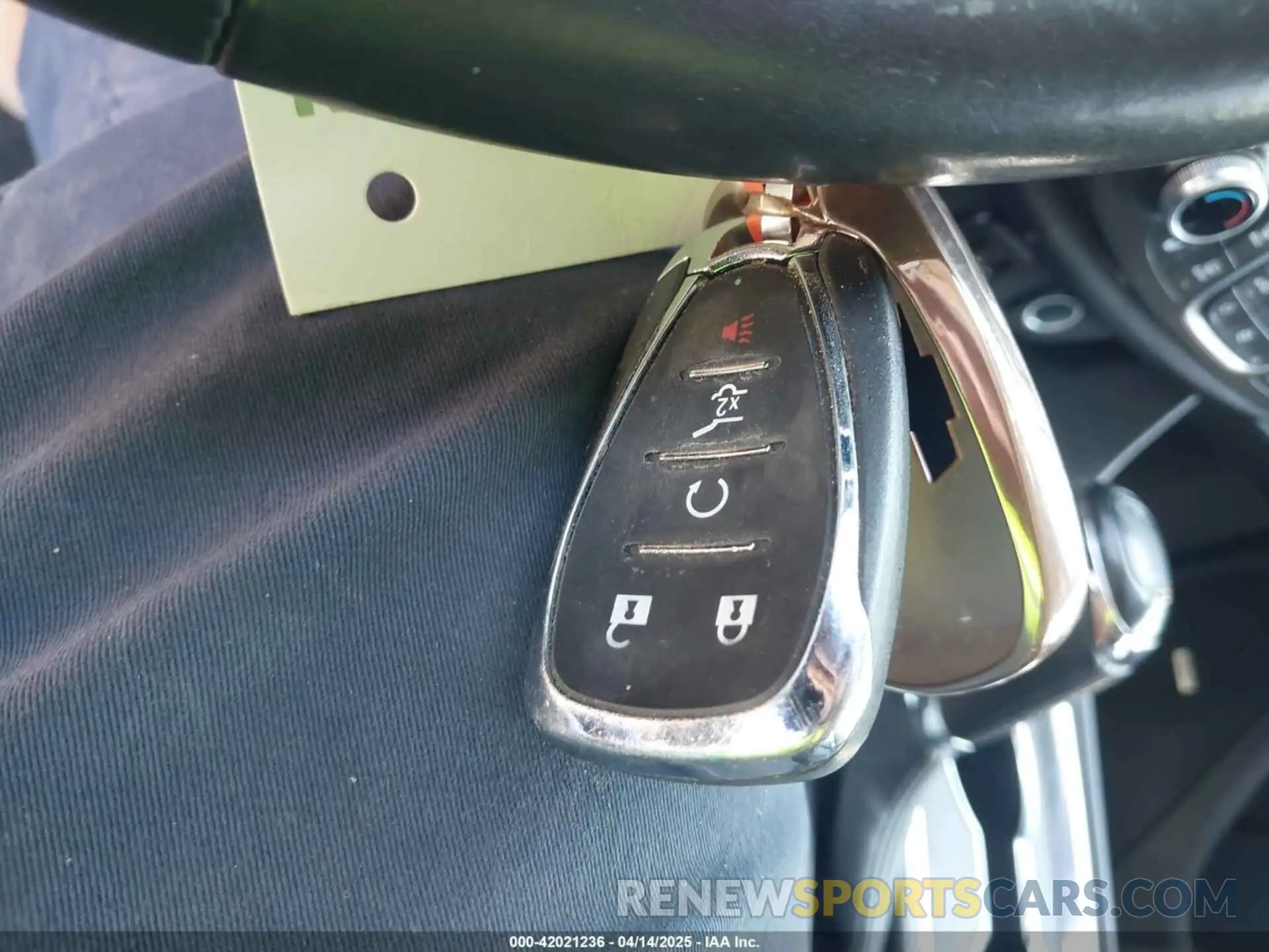 11 Photograph of a damaged car 1GNERHKW8KJ248190 CHEVROLET TRAVERSE 2019
