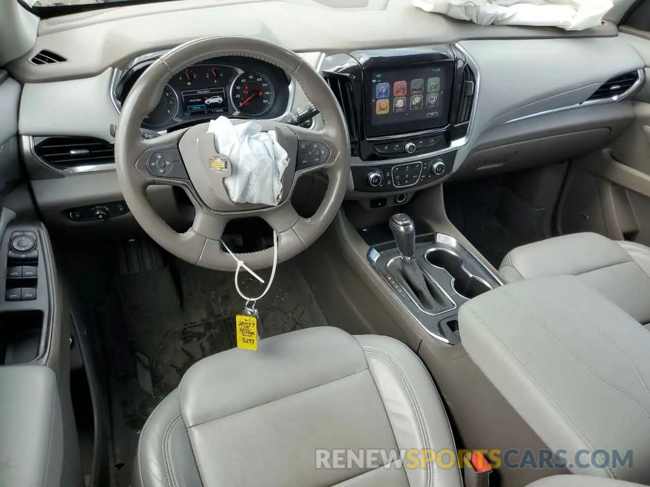 8 Photograph of a damaged car 1GNERHKW9KJ113297 CHEVROLET TRAVERSE 2019
