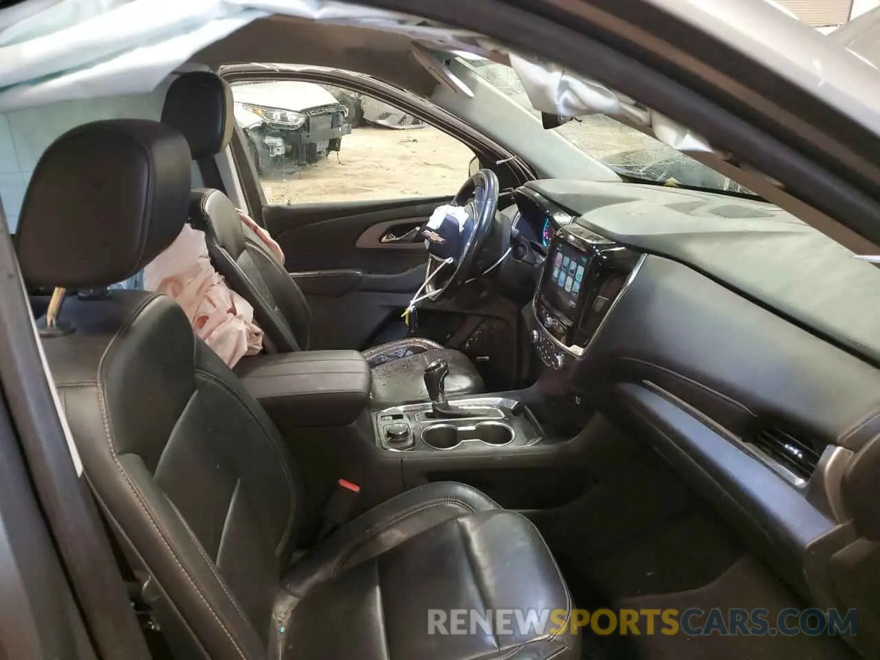 7 Photograph of a damaged car 1GNERHKW9KJ244942 CHEVROLET TRAVERSE 2019