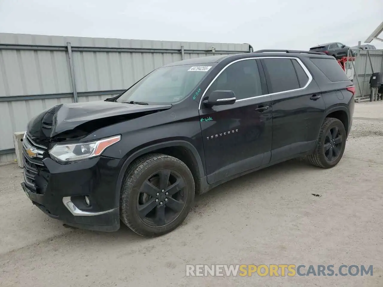 1 Photograph of a damaged car 1GNERHKWXKJ319048 CHEVROLET TRAVERSE 2019
