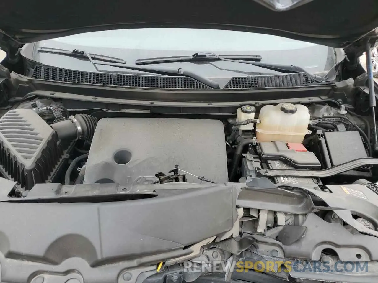 12 Photograph of a damaged car 1GNERHKWXKJ319048 CHEVROLET TRAVERSE 2019