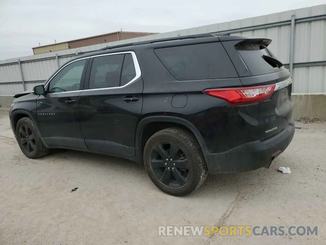 2 Photograph of a damaged car 1GNERHKWXKJ319048 CHEVROLET TRAVERSE 2019