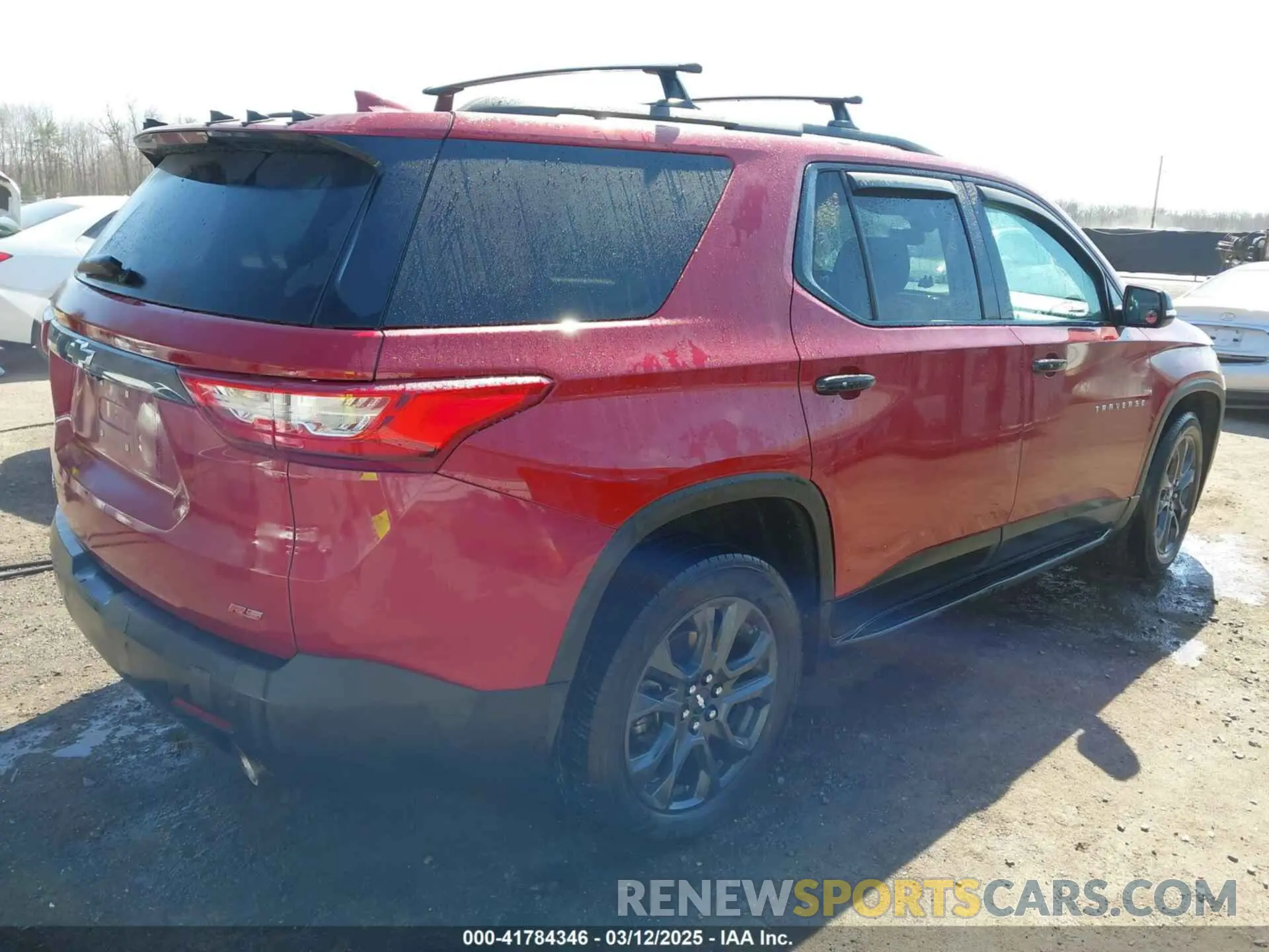 4 Photograph of a damaged car 1GNERJKW7KJ292270 CHEVROLET TRAVERSE 2019