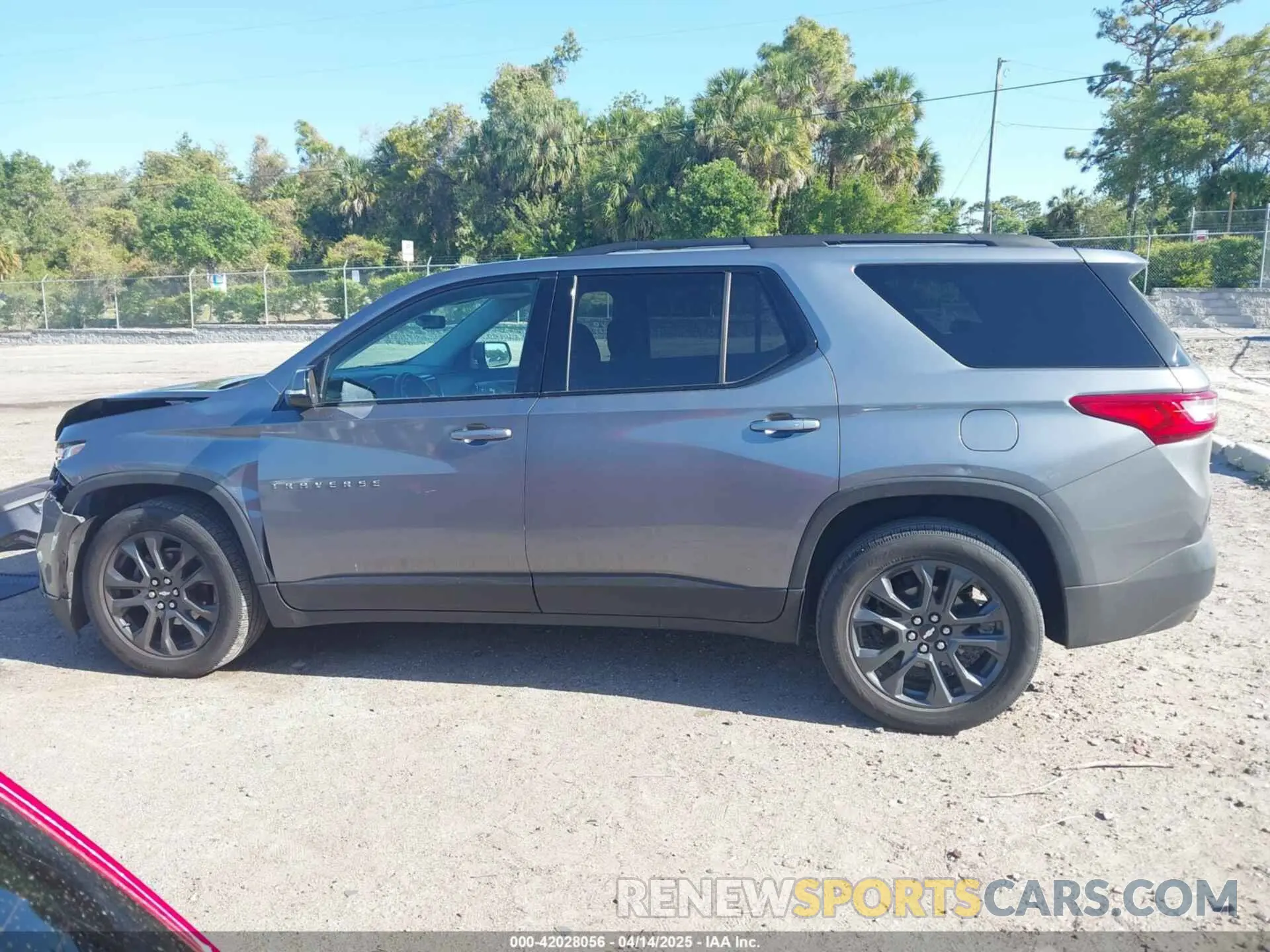 14 Photograph of a damaged car 1GNERJKW9KJ273686 CHEVROLET TRAVERSE 2019