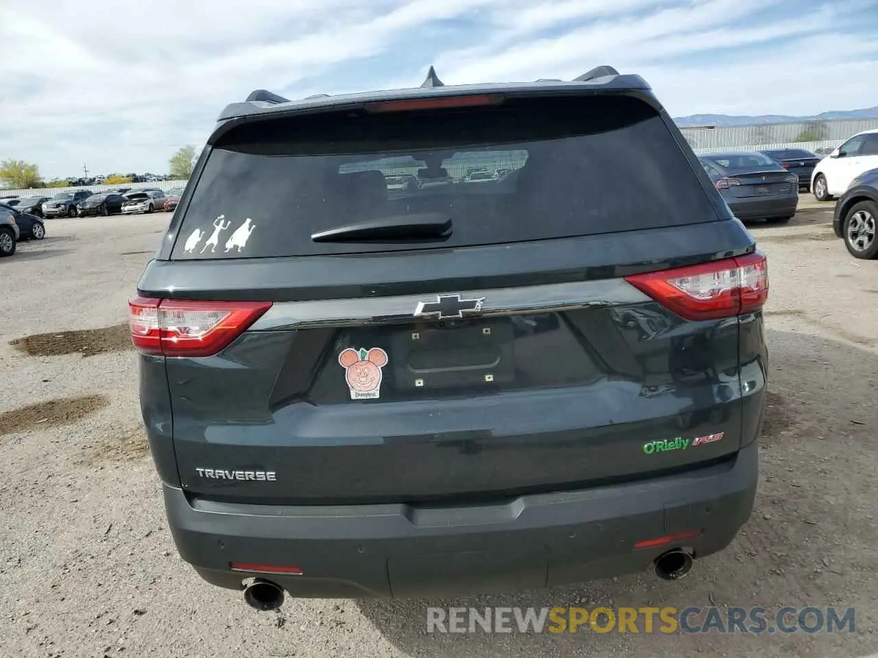 6 Photograph of a damaged car 1GNERJKX3KJ241731 CHEVROLET TRAVERSE 2019