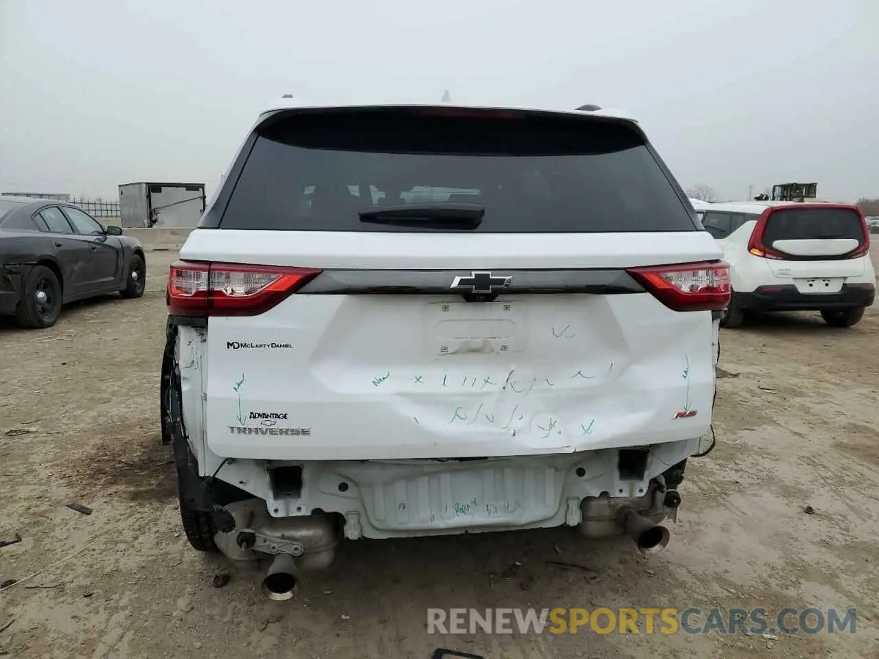 6 Photograph of a damaged car 1GNERJKX7KJ103044 CHEVROLET TRAVERSE 2019