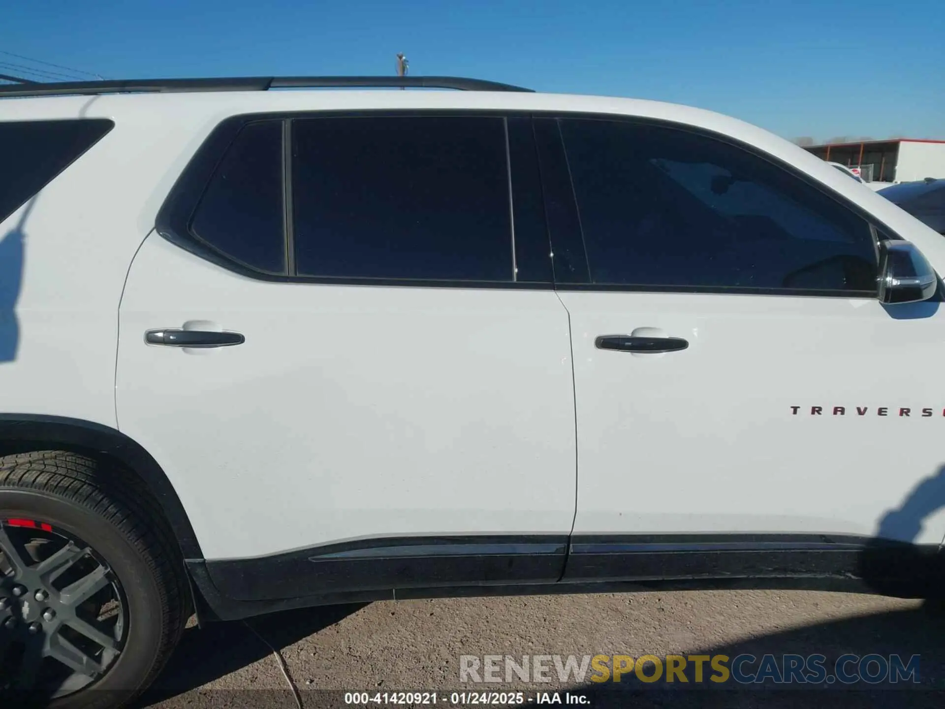 12 Photograph of a damaged car 1GNERKKW0KJ106042 CHEVROLET TRAVERSE 2019