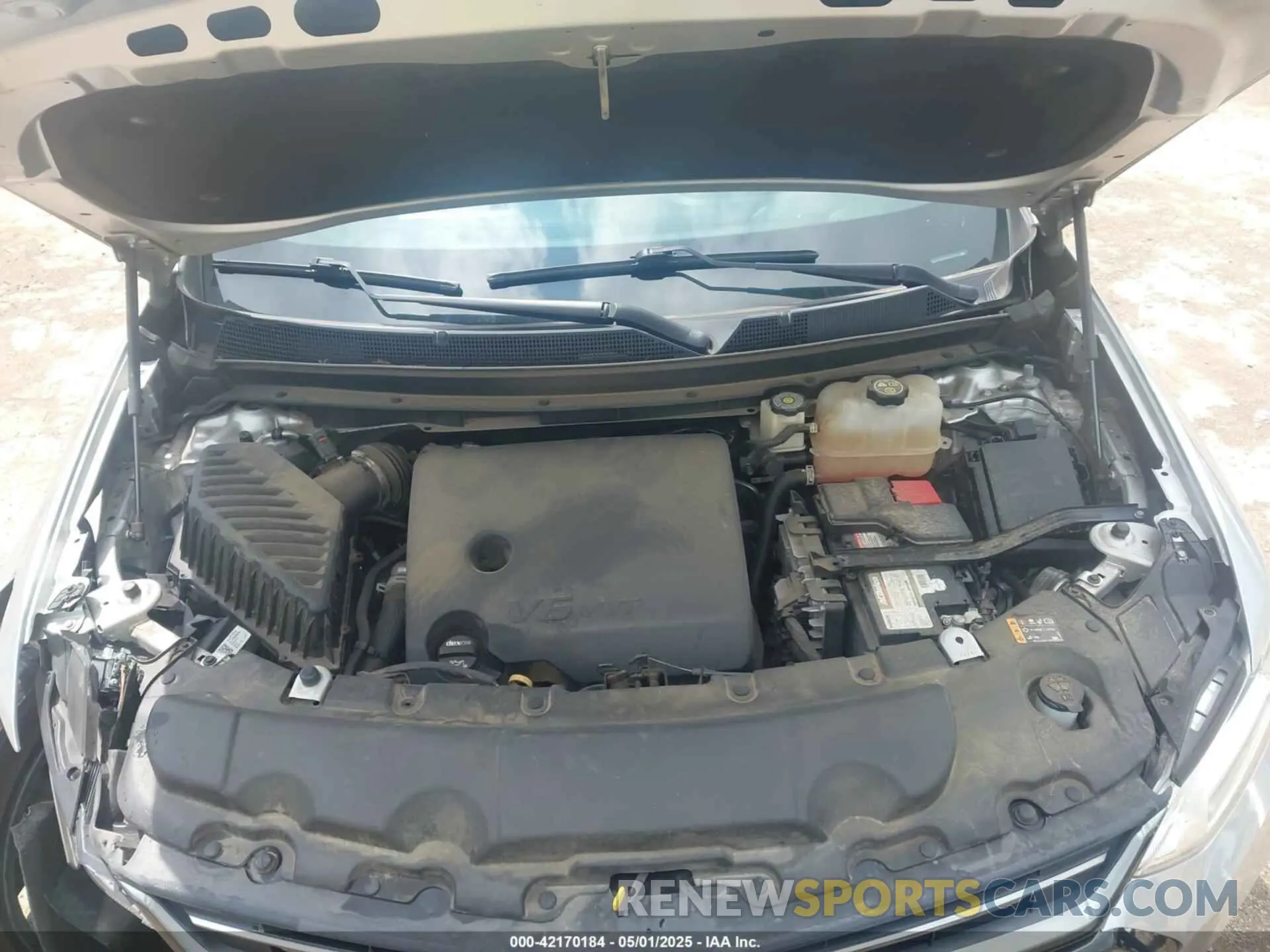 10 Photograph of a damaged car 1GNERKKW0KJ191951 CHEVROLET TRAVERSE 2019