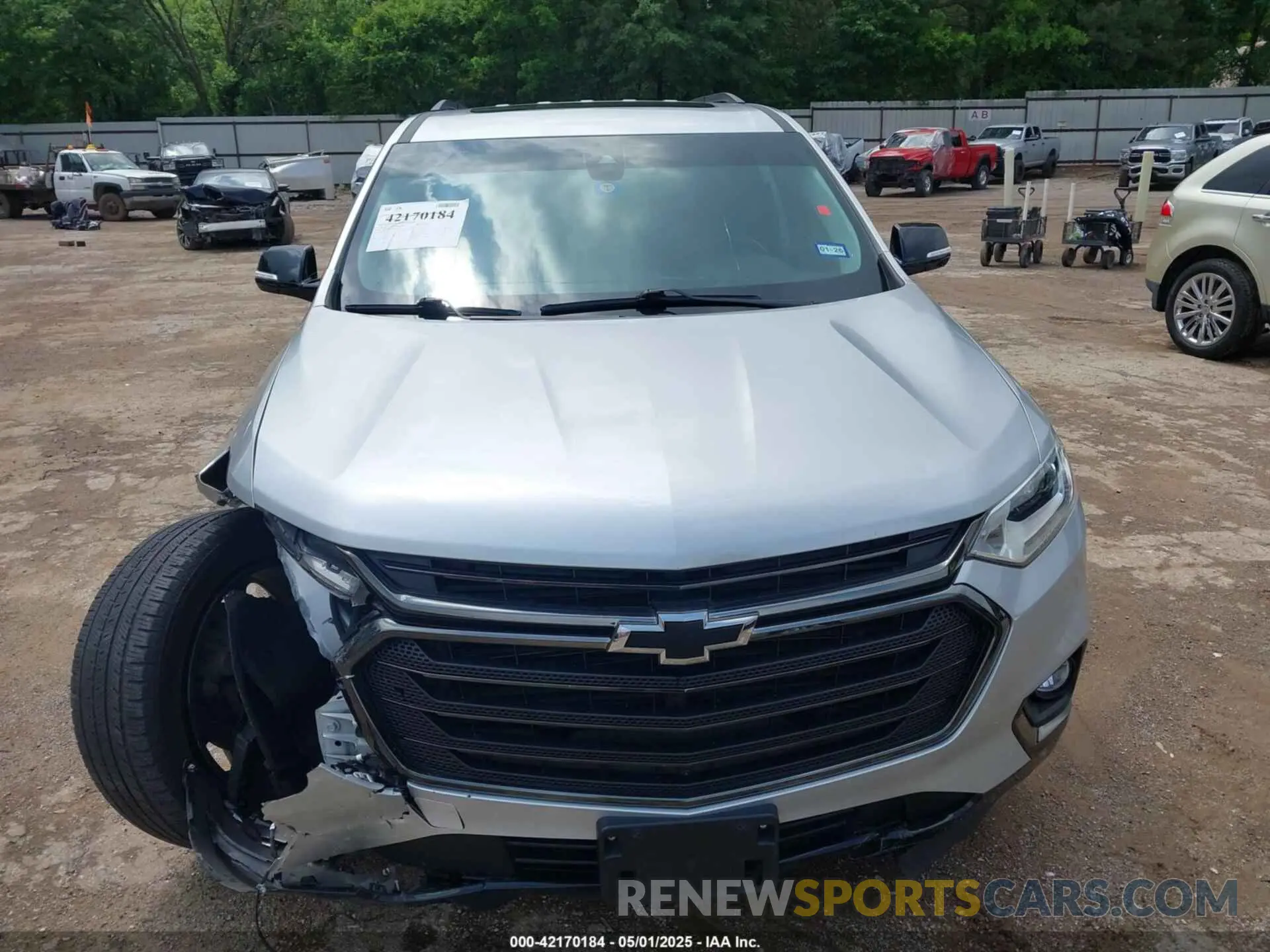 12 Photograph of a damaged car 1GNERKKW0KJ191951 CHEVROLET TRAVERSE 2019