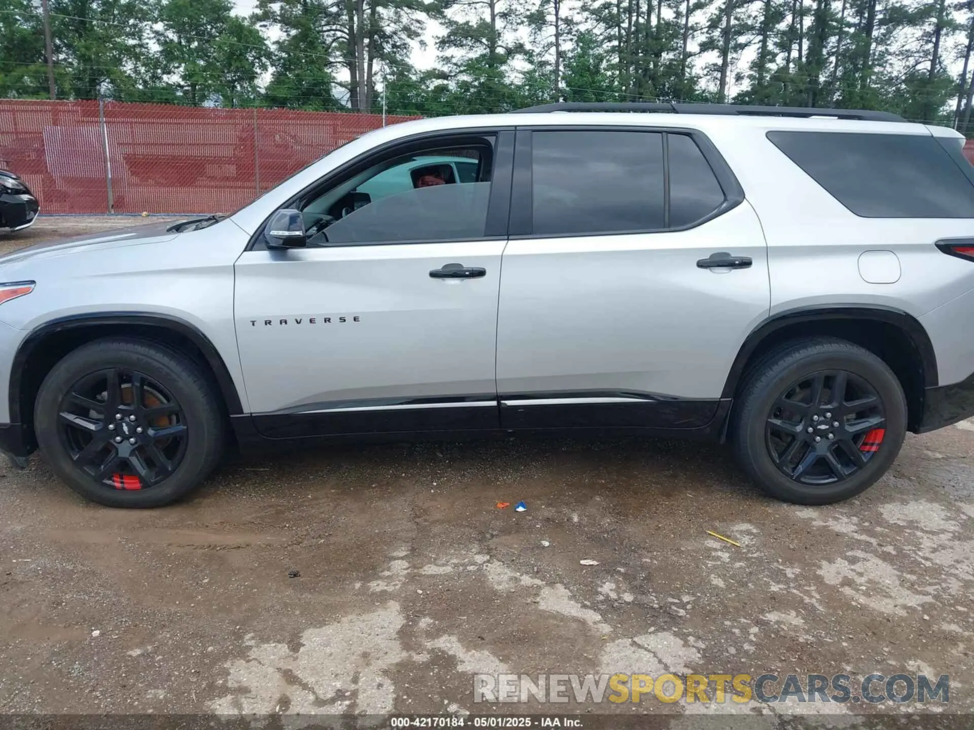 14 Photograph of a damaged car 1GNERKKW0KJ191951 CHEVROLET TRAVERSE 2019