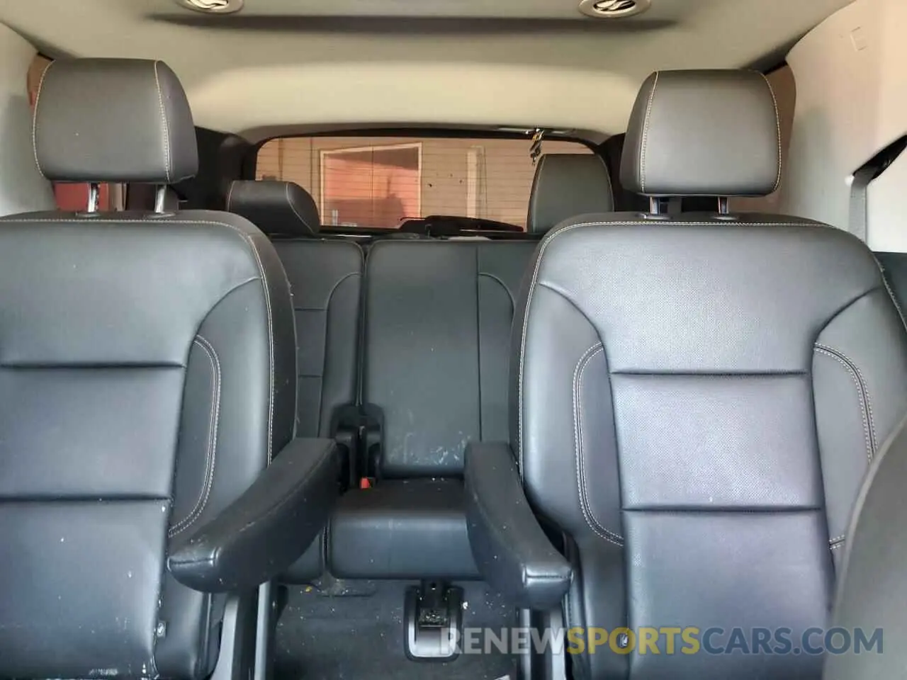 10 Photograph of a damaged car 1GNERKKW2KJ219670 CHEVROLET TRAVERSE 2019
