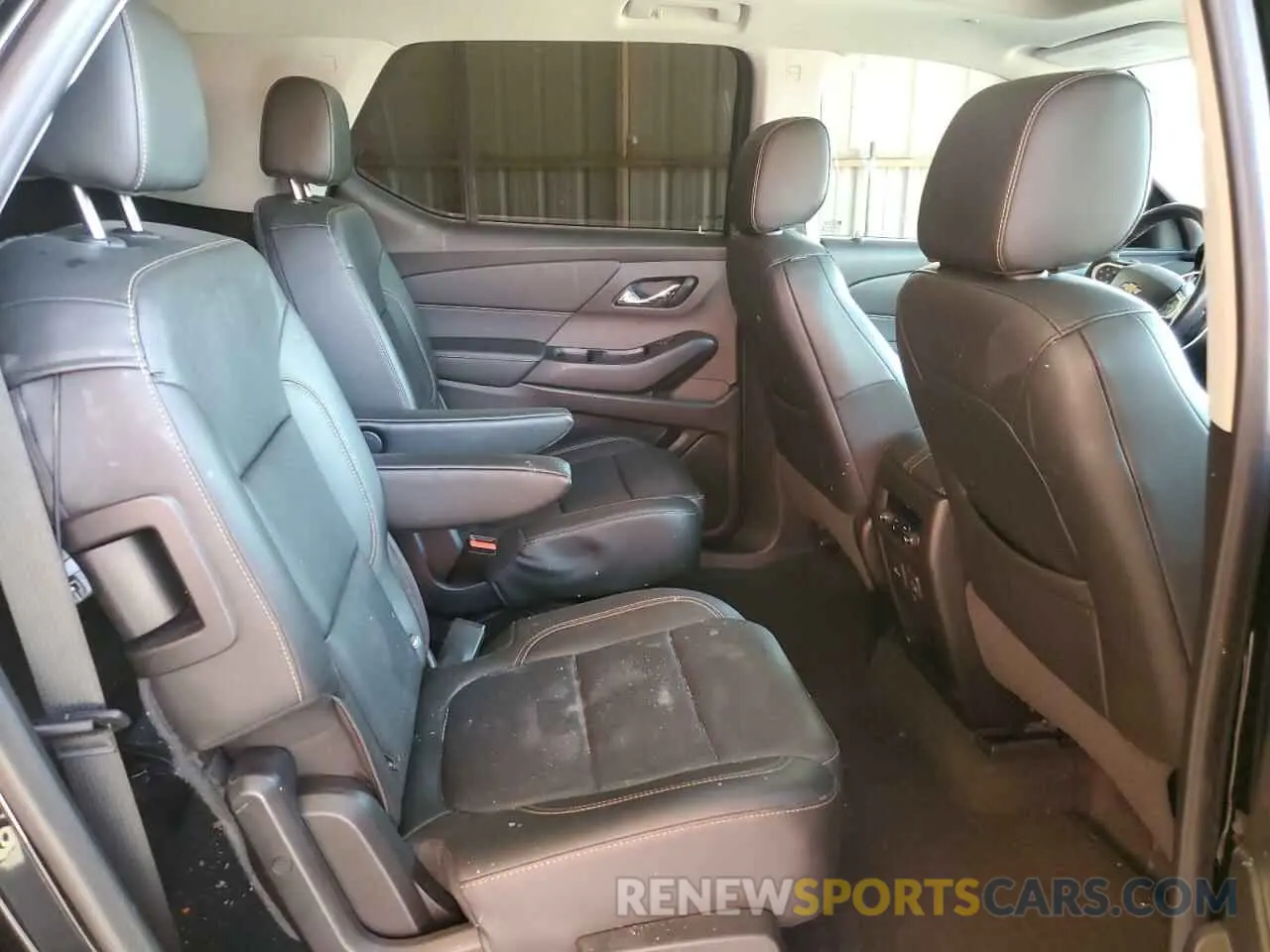11 Photograph of a damaged car 1GNERKKW2KJ219670 CHEVROLET TRAVERSE 2019