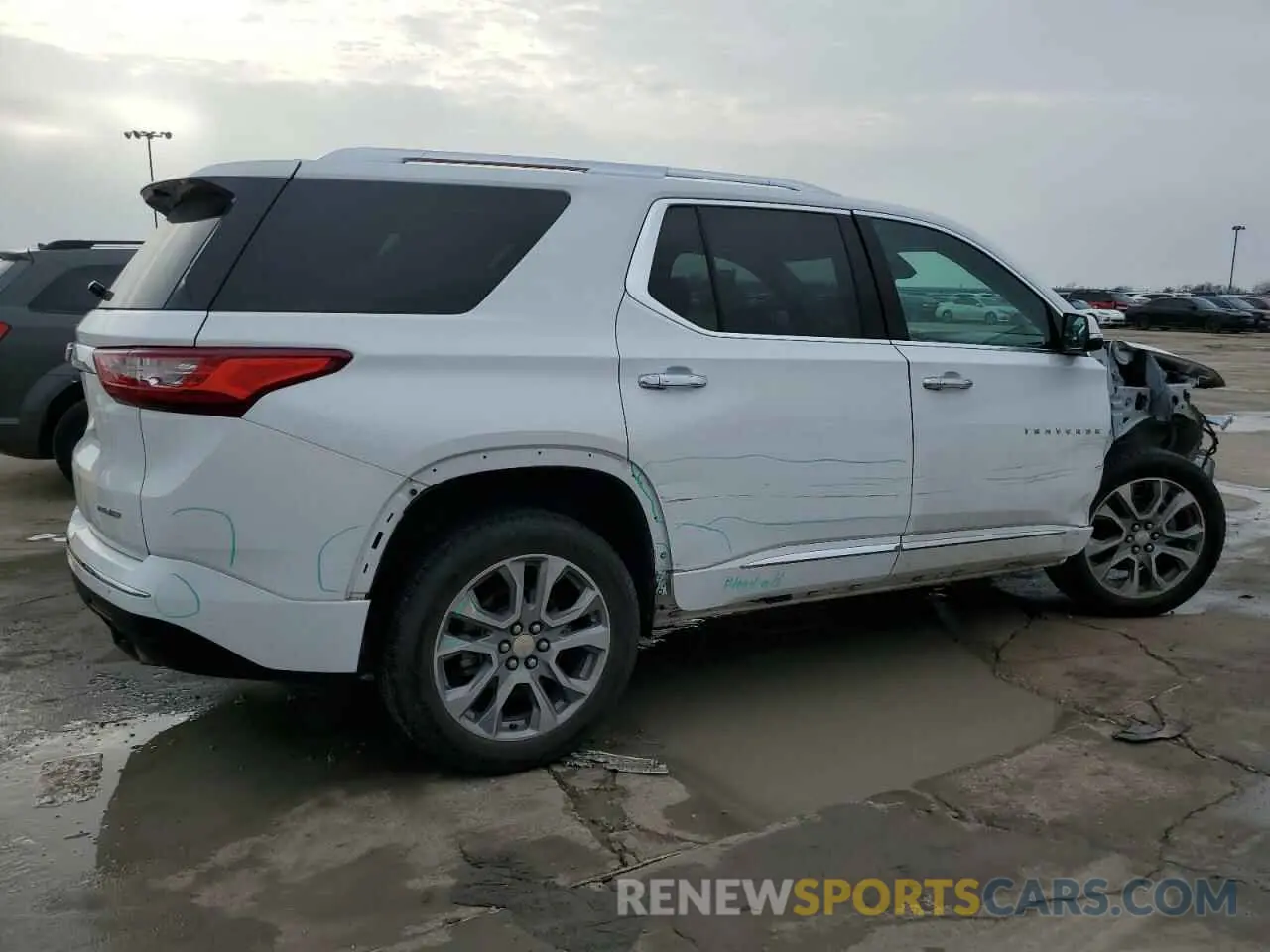 3 Photograph of a damaged car 1GNERKKW3KJ297522 CHEVROLET TRAVERSE 2019