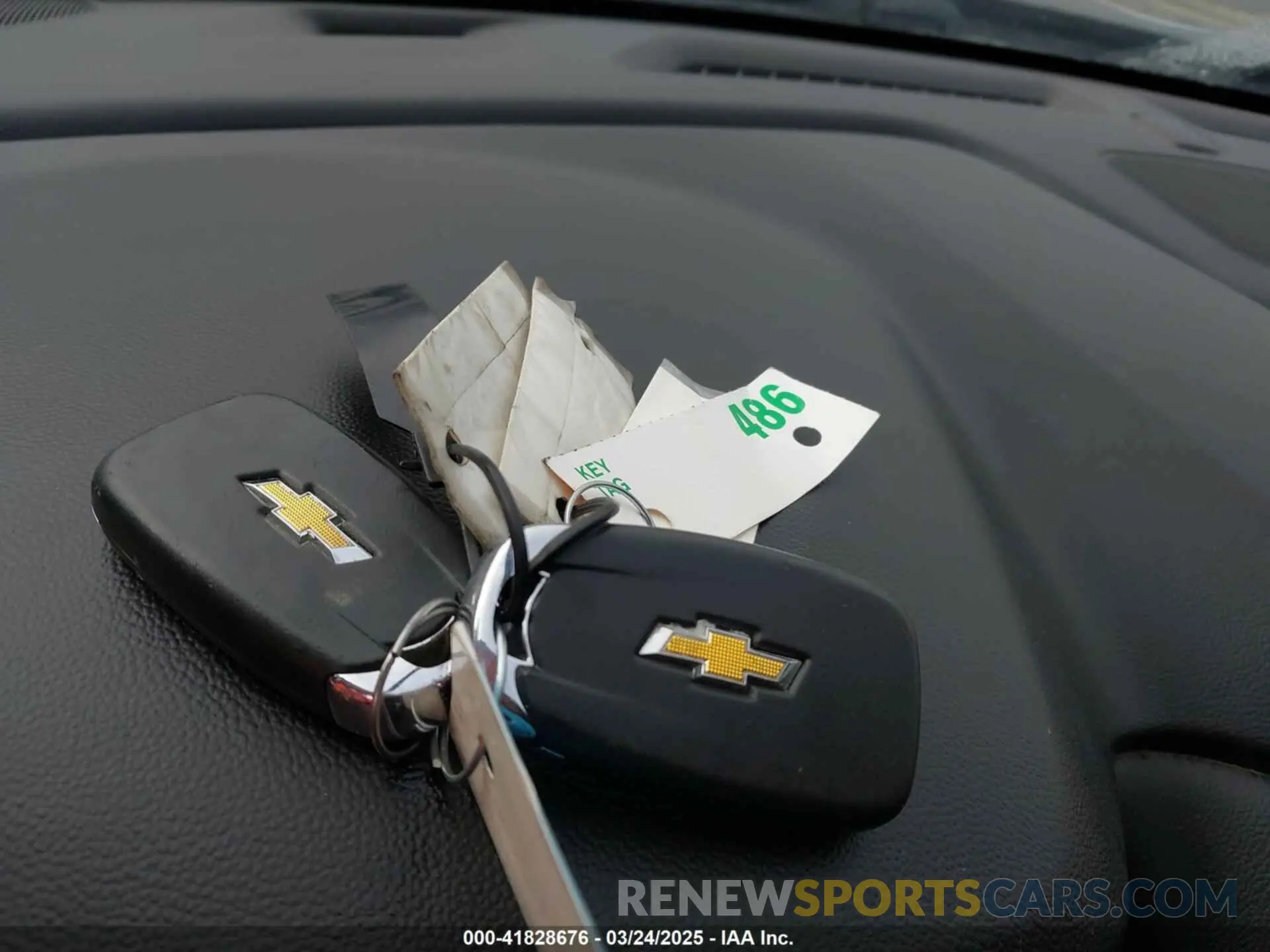 11 Photograph of a damaged car 1GNERKKW4KJ148388 CHEVROLET TRAVERSE 2019