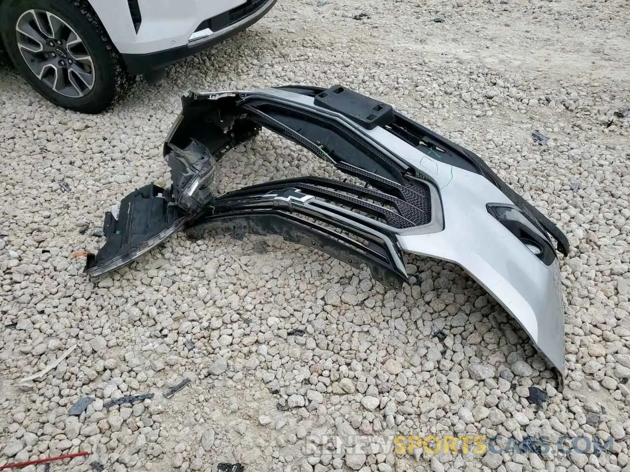 13 Photograph of a damaged car 1GNERKKW4KJ298050 CHEVROLET TRAVERSE 2019