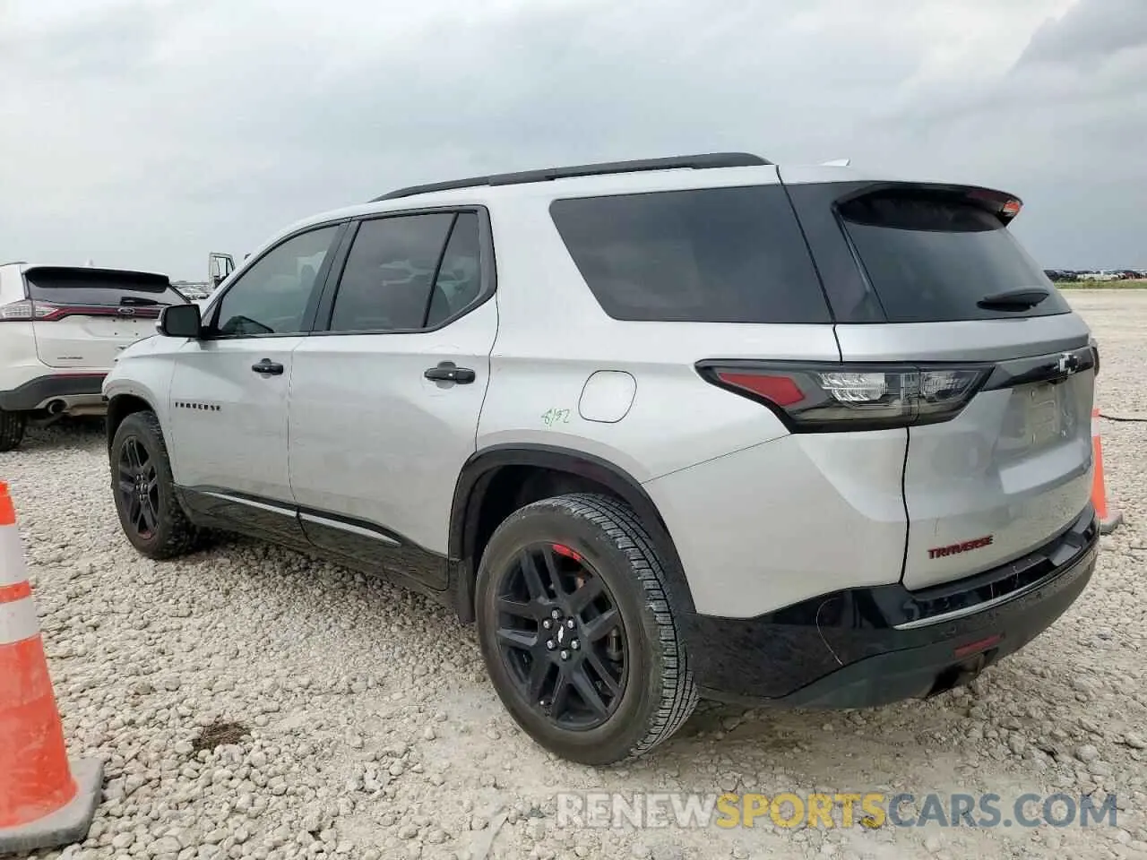 2 Photograph of a damaged car 1GNERKKW4KJ298050 CHEVROLET TRAVERSE 2019