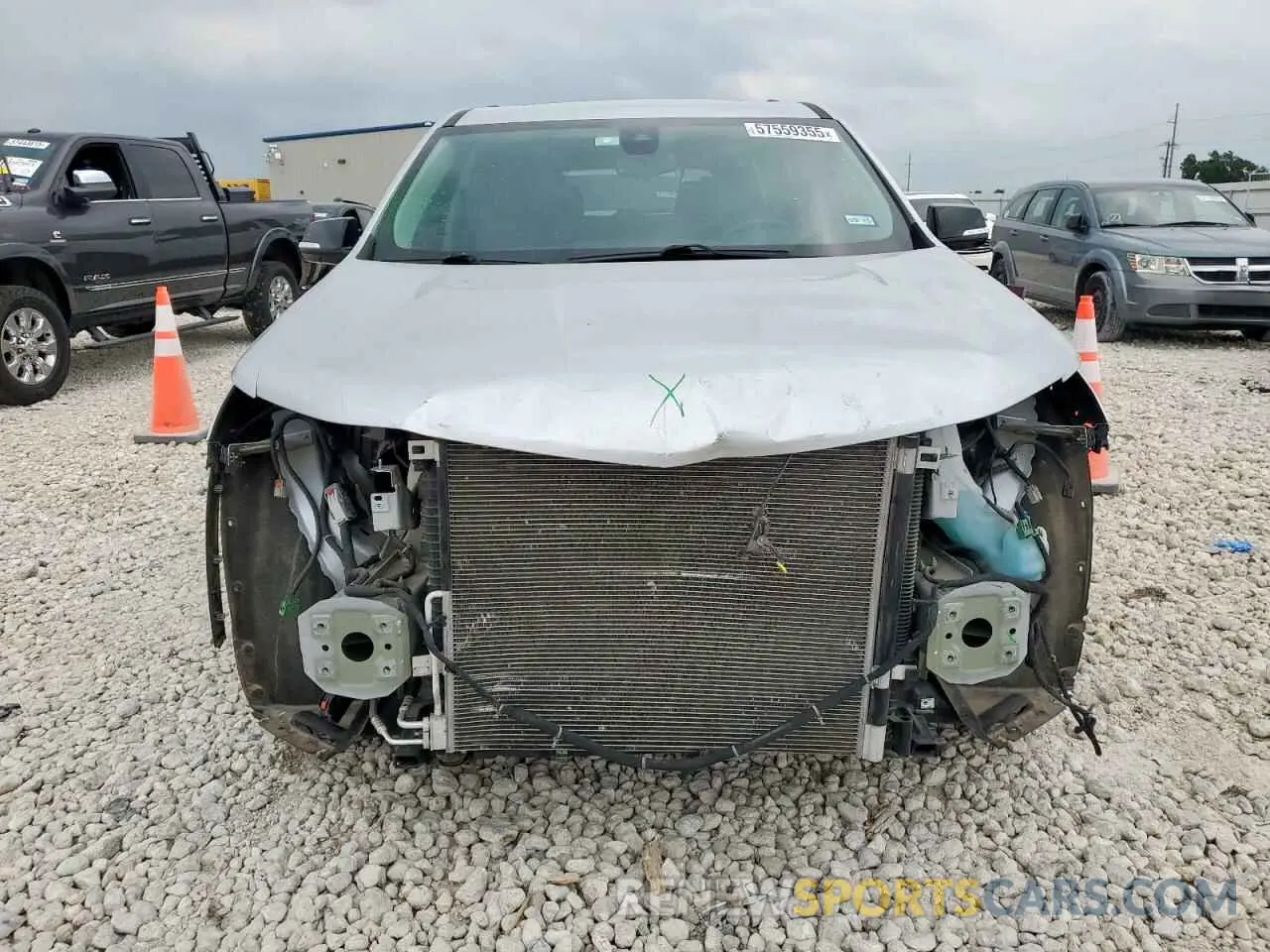 5 Photograph of a damaged car 1GNERKKW4KJ298050 CHEVROLET TRAVERSE 2019