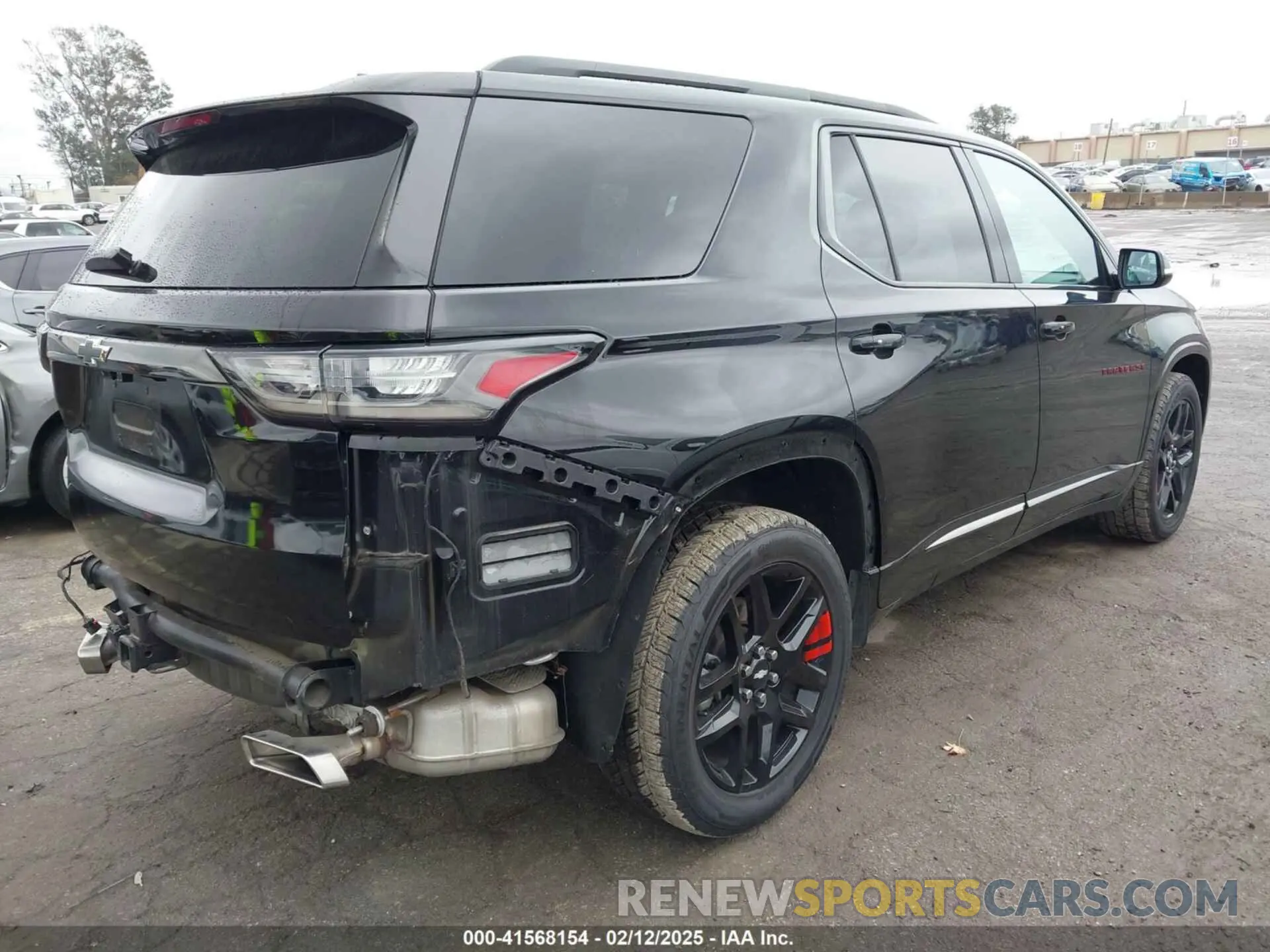 4 Photograph of a damaged car 1GNERKKW5KJ198202 CHEVROLET TRAVERSE 2019