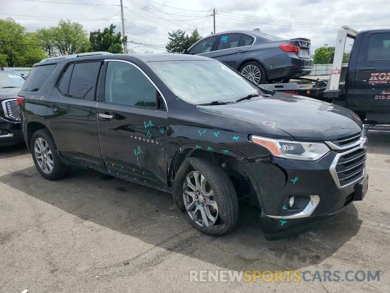 4 Photograph of a damaged car 1GNERKKW7KJ135666 CHEVROLET TRAVERSE 2019