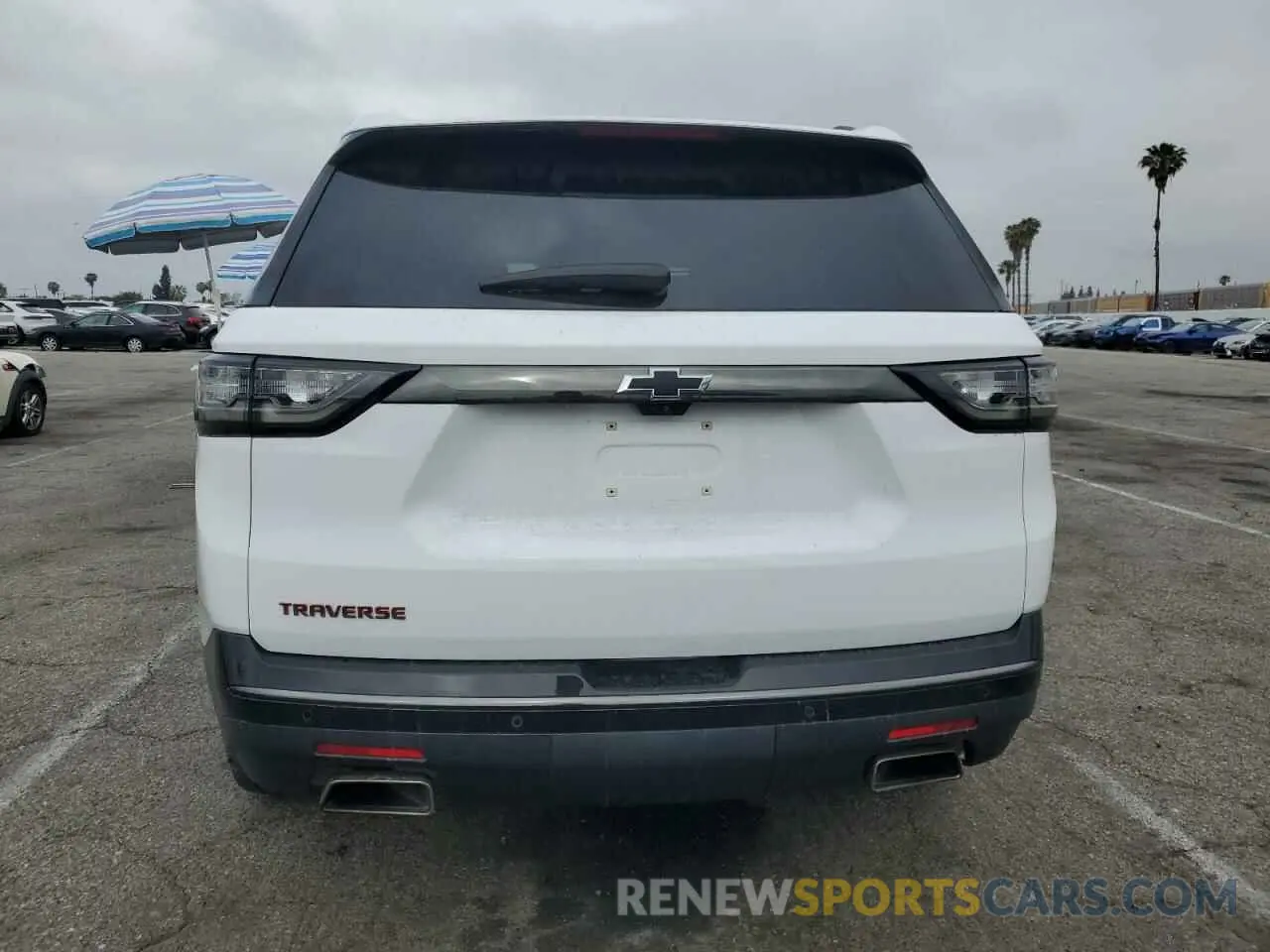 6 Photograph of a damaged car 1GNERKKW8KJ191938 CHEVROLET TRAVERSE 2019