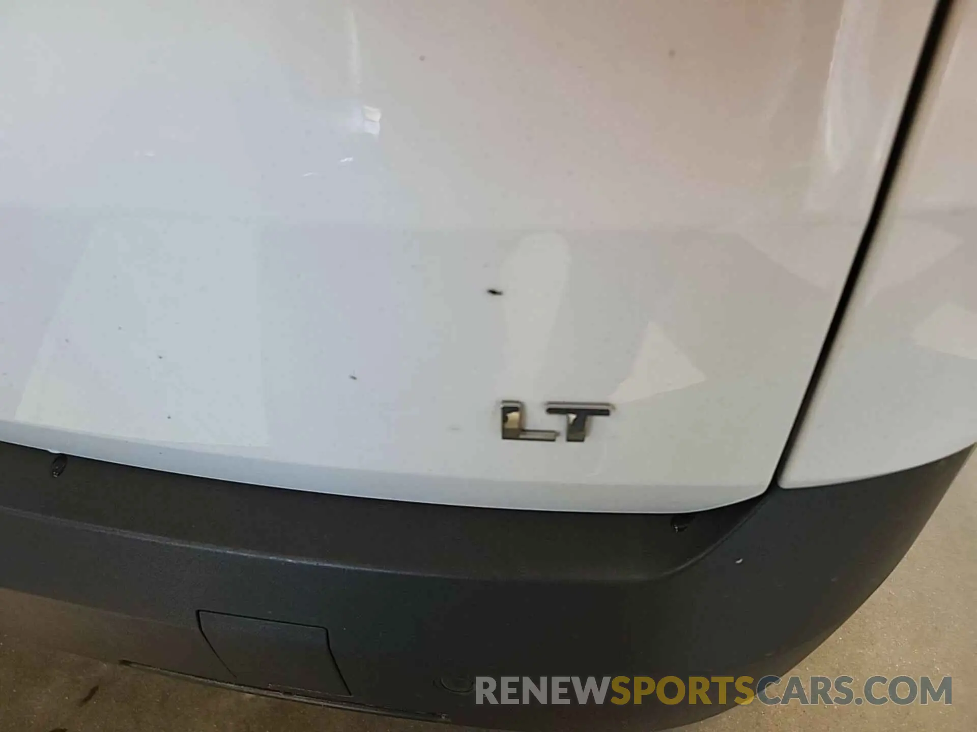 29 Photograph of a damaged car 1GNERMKW2KJ221284 CHEVROLET TRAVERSE 2019