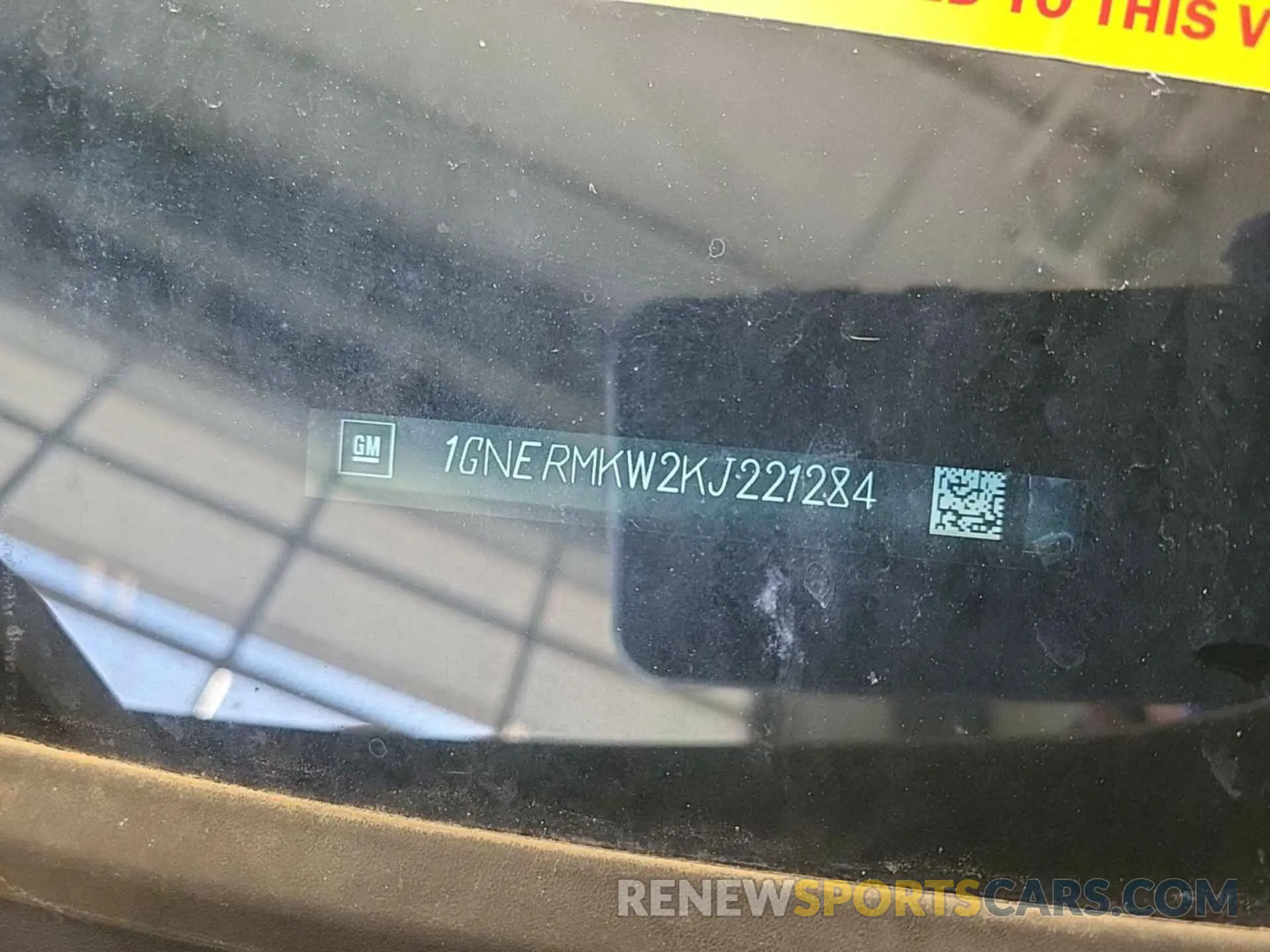 3 Photograph of a damaged car 1GNERMKW2KJ221284 CHEVROLET TRAVERSE 2019