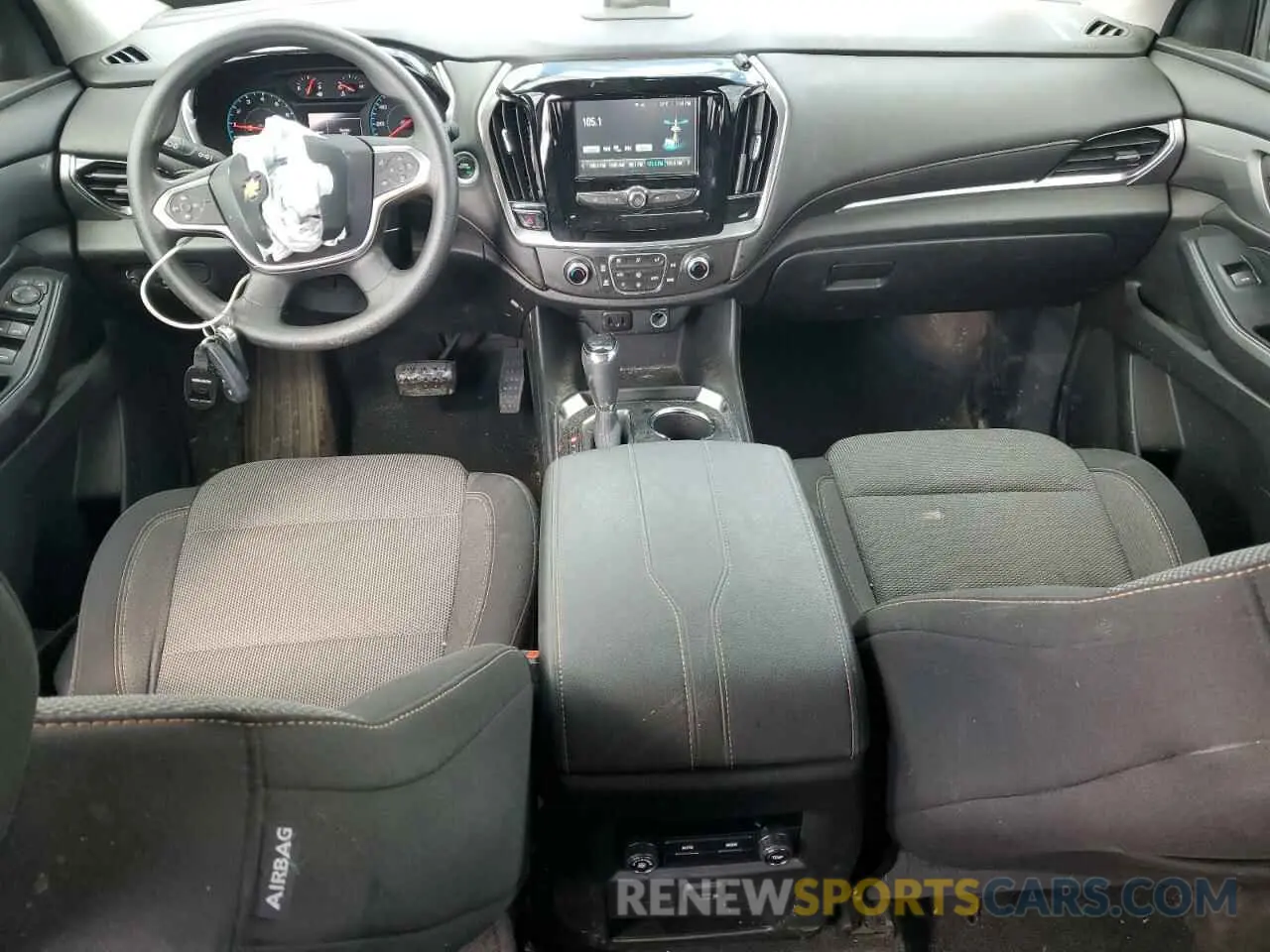 8 Photograph of a damaged car 1GNEVFKW0KJ159231 CHEVROLET TRAVERSE 2019
