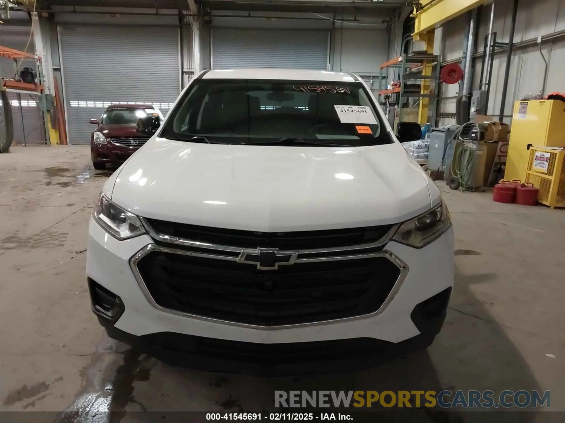 12 Photograph of a damaged car 1GNEVFKW0KJ160976 CHEVROLET TRAVERSE 2019
