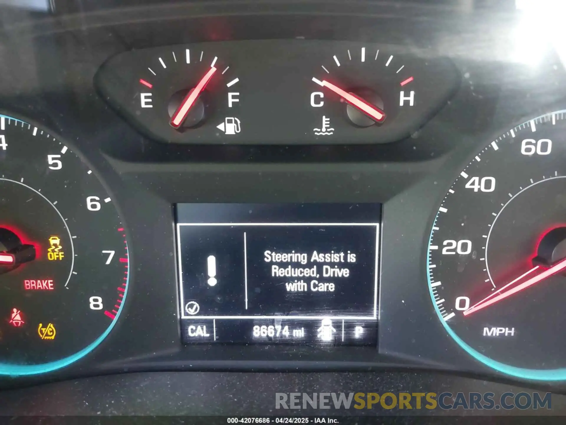 15 Photograph of a damaged car 1GNEVFKW4KJ214344 CHEVROLET TRAVERSE 2019