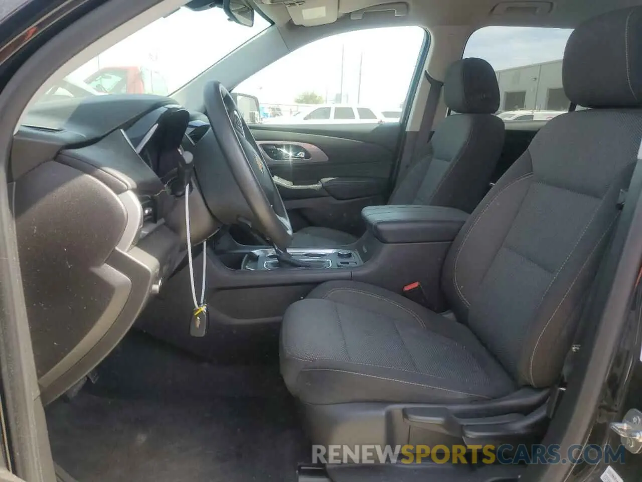 7 Photograph of a damaged car 1GNEVFKW5KJ202249 CHEVROLET TRAVERSE 2019