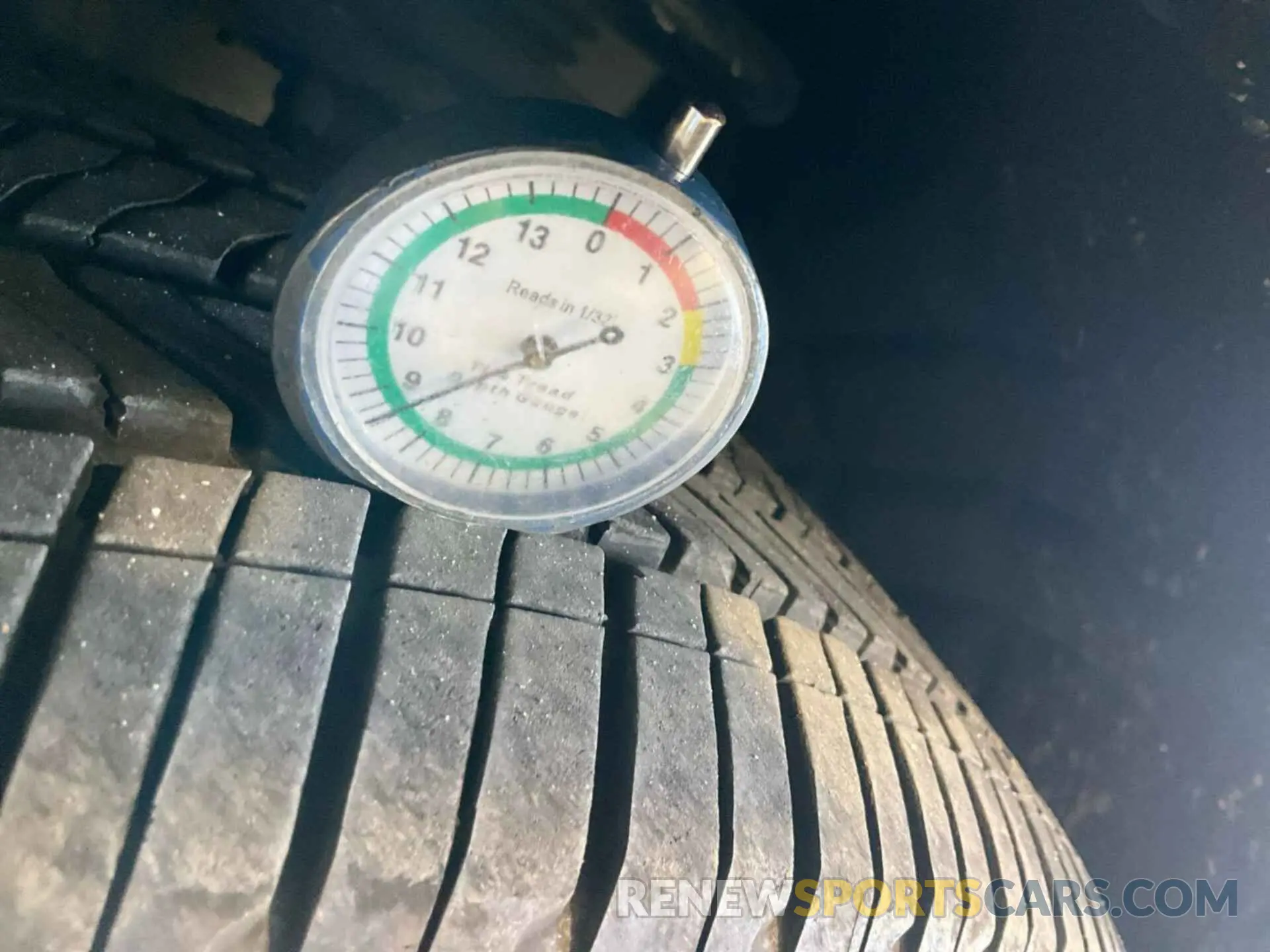 18 Photograph of a damaged car 1GNEVFKW6KJ173280 CHEVROLET TRAVERSE 2019