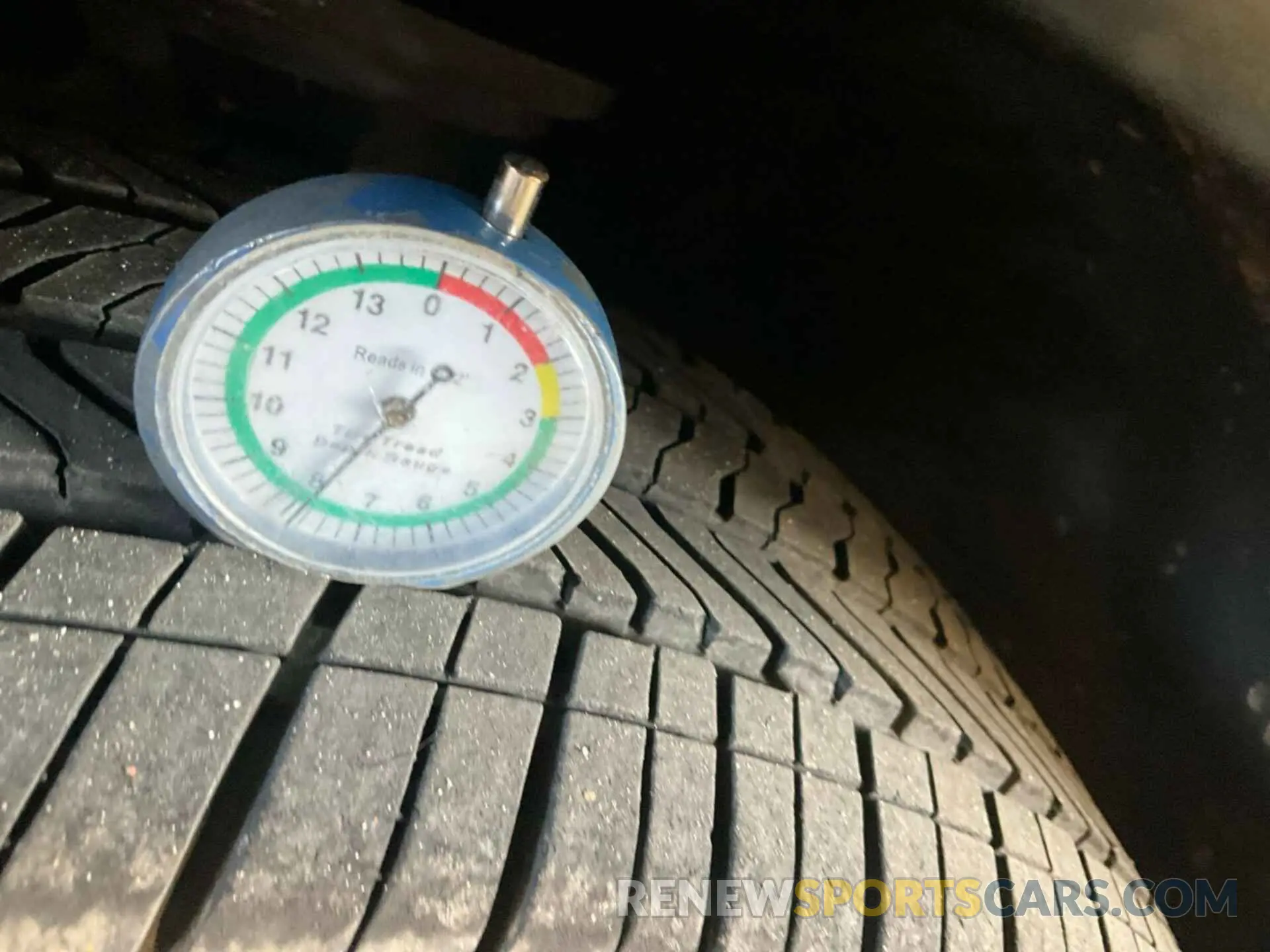 5 Photograph of a damaged car 1GNEVFKW6KJ173280 CHEVROLET TRAVERSE 2019
