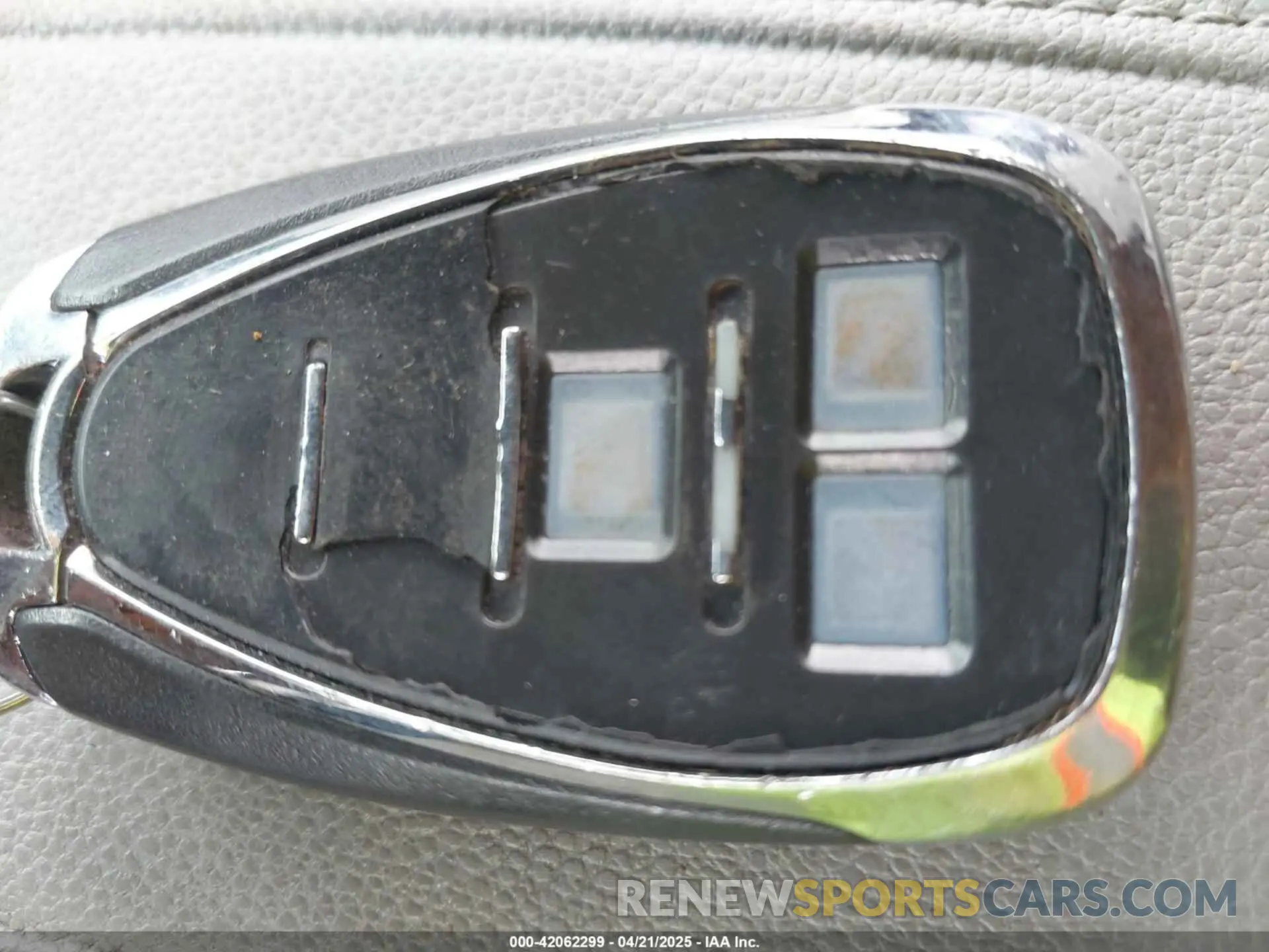 11 Photograph of a damaged car 1GNEVGKW0KJ237772 CHEVROLET TRAVERSE 2019