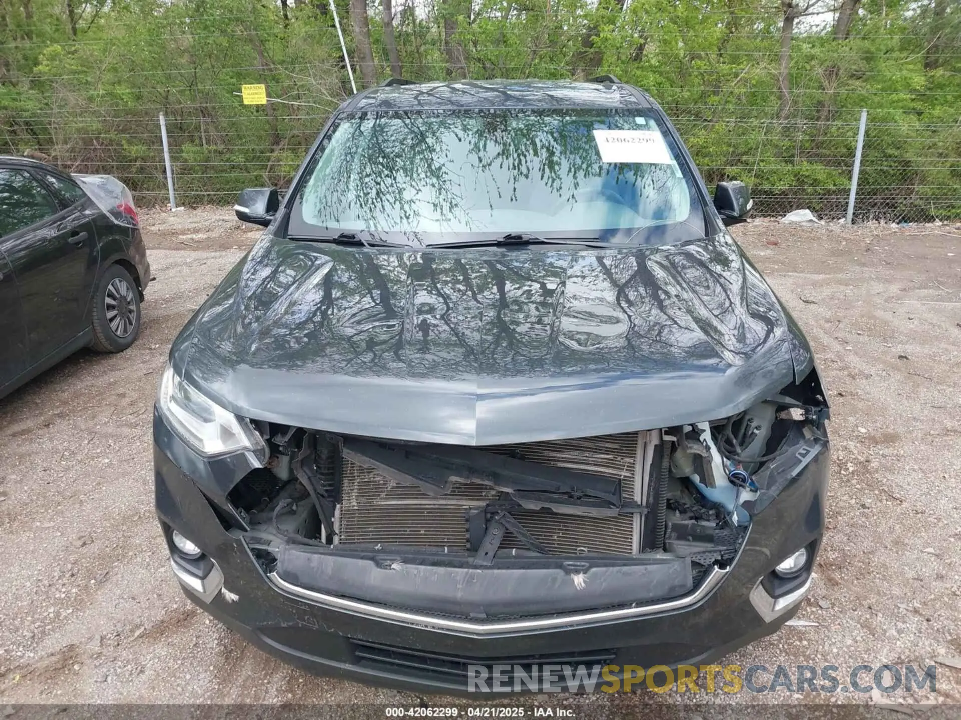 6 Photograph of a damaged car 1GNEVGKW0KJ237772 CHEVROLET TRAVERSE 2019