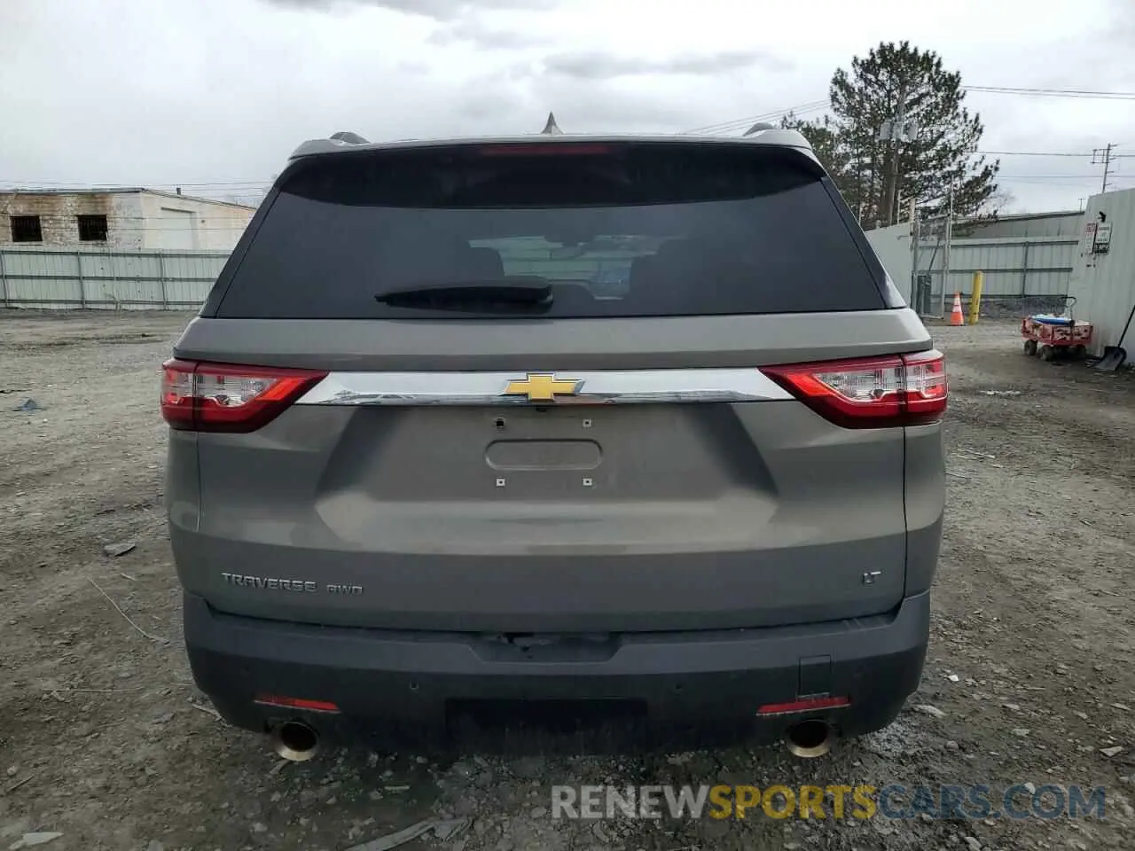 6 Photograph of a damaged car 1GNEVGKW1KJ105362 CHEVROLET TRAVERSE 2019
