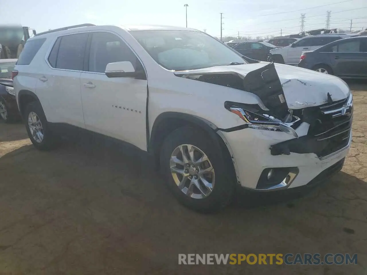 4 Photograph of a damaged car 1GNEVGKW1KJ129323 CHEVROLET TRAVERSE 2019