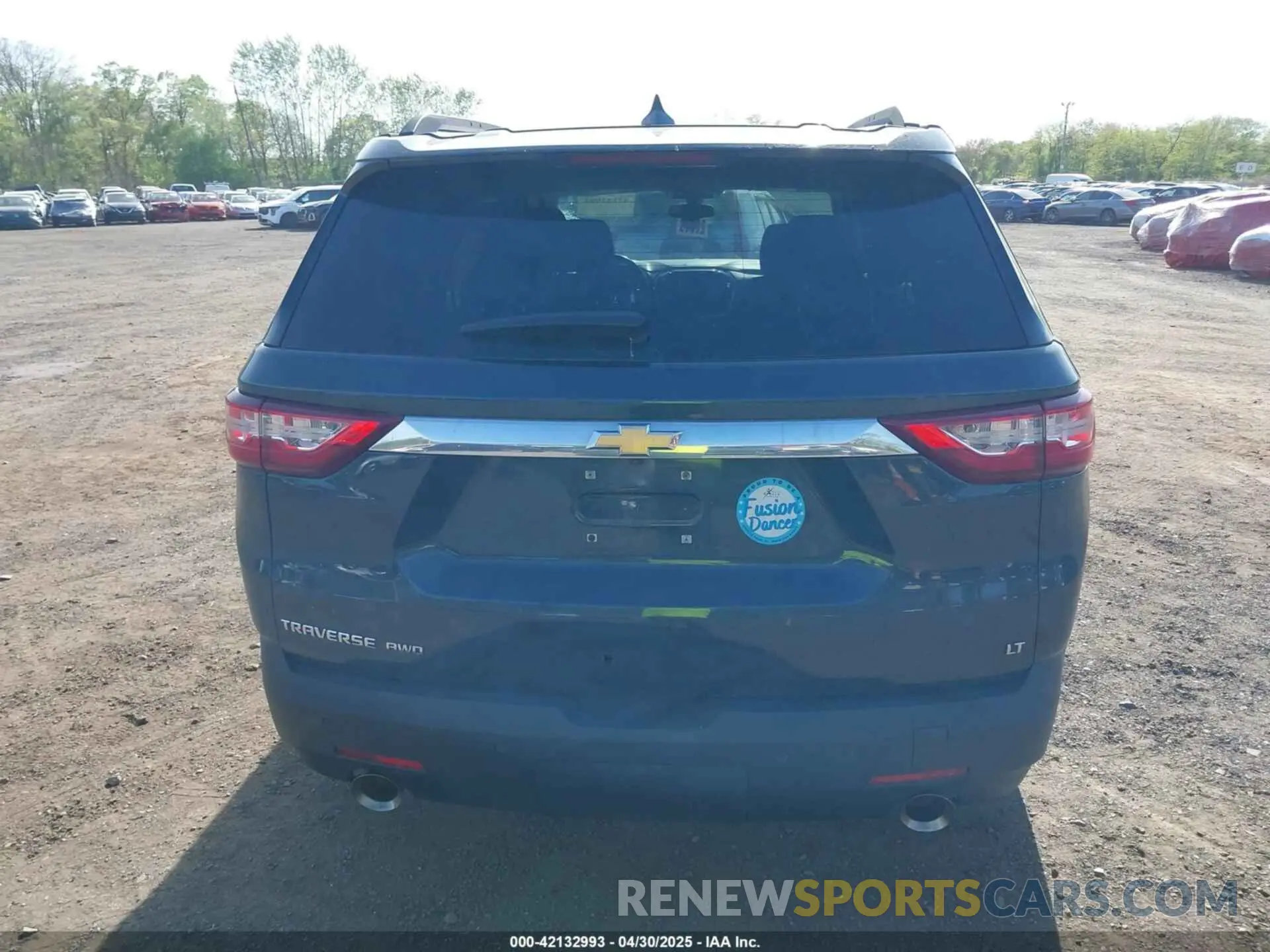 16 Photograph of a damaged car 1GNEVGKW1KJ168722 CHEVROLET TRAVERSE 2019