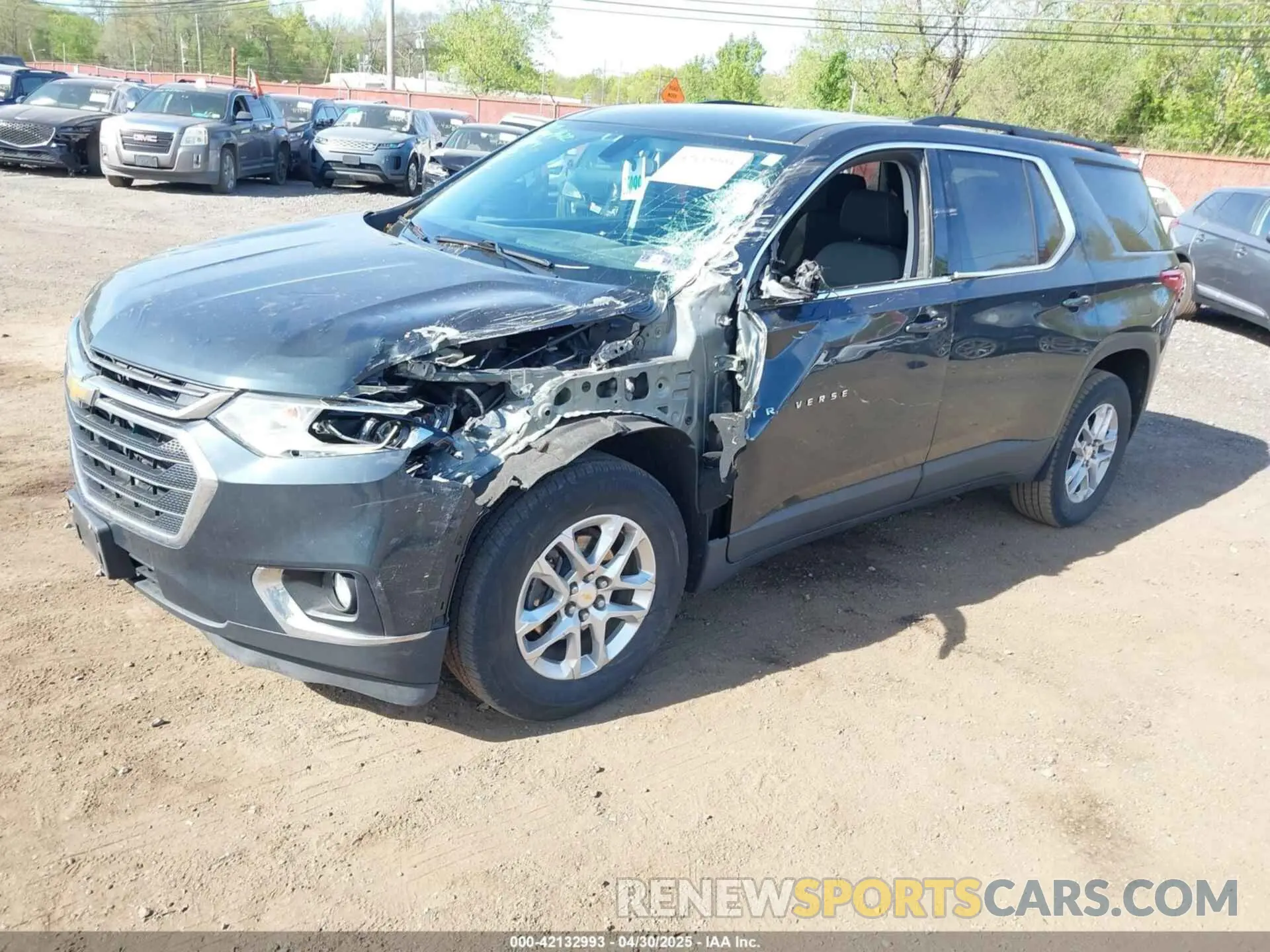 2 Photograph of a damaged car 1GNEVGKW1KJ168722 CHEVROLET TRAVERSE 2019