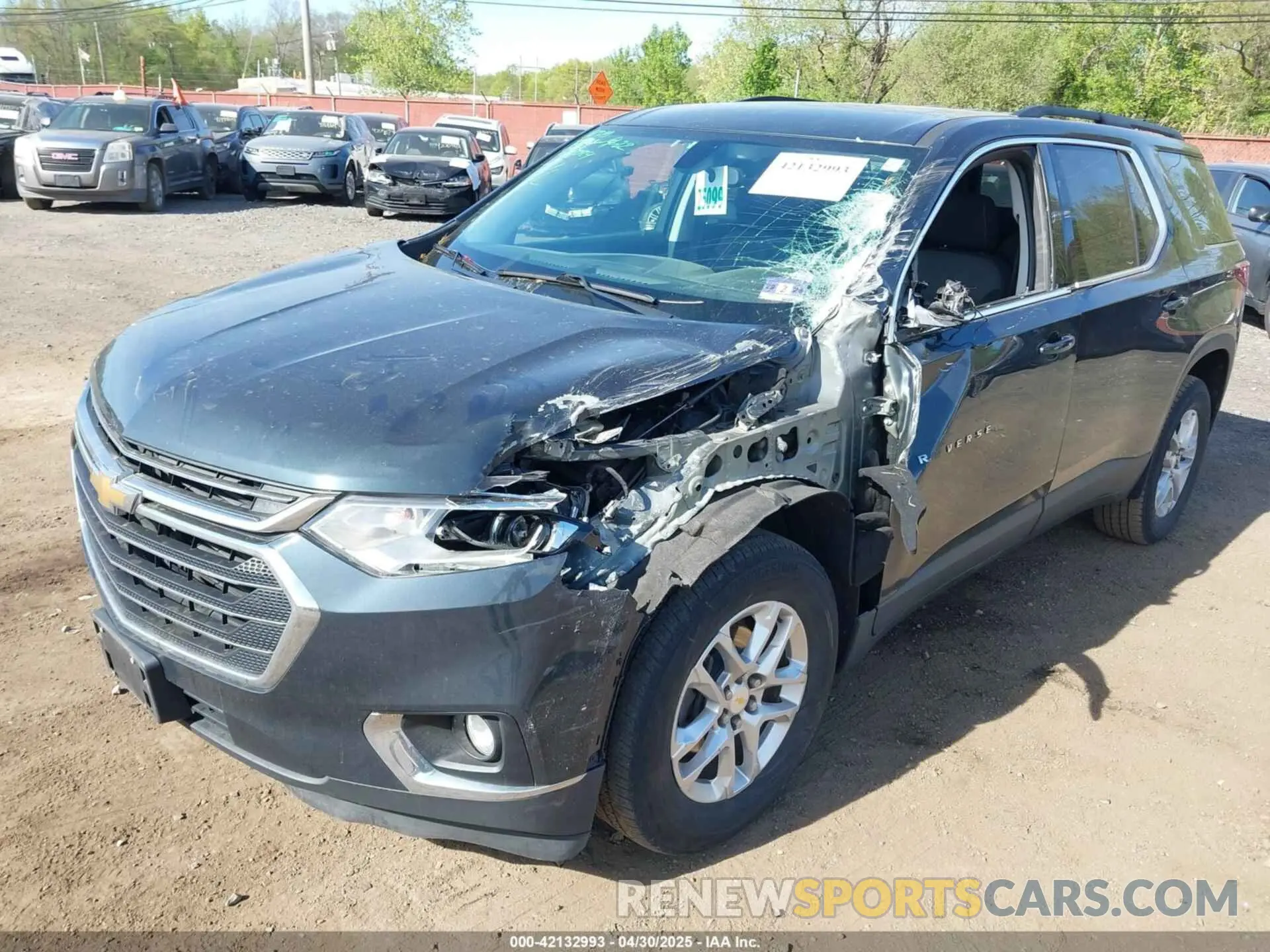 6 Photograph of a damaged car 1GNEVGKW1KJ168722 CHEVROLET TRAVERSE 2019